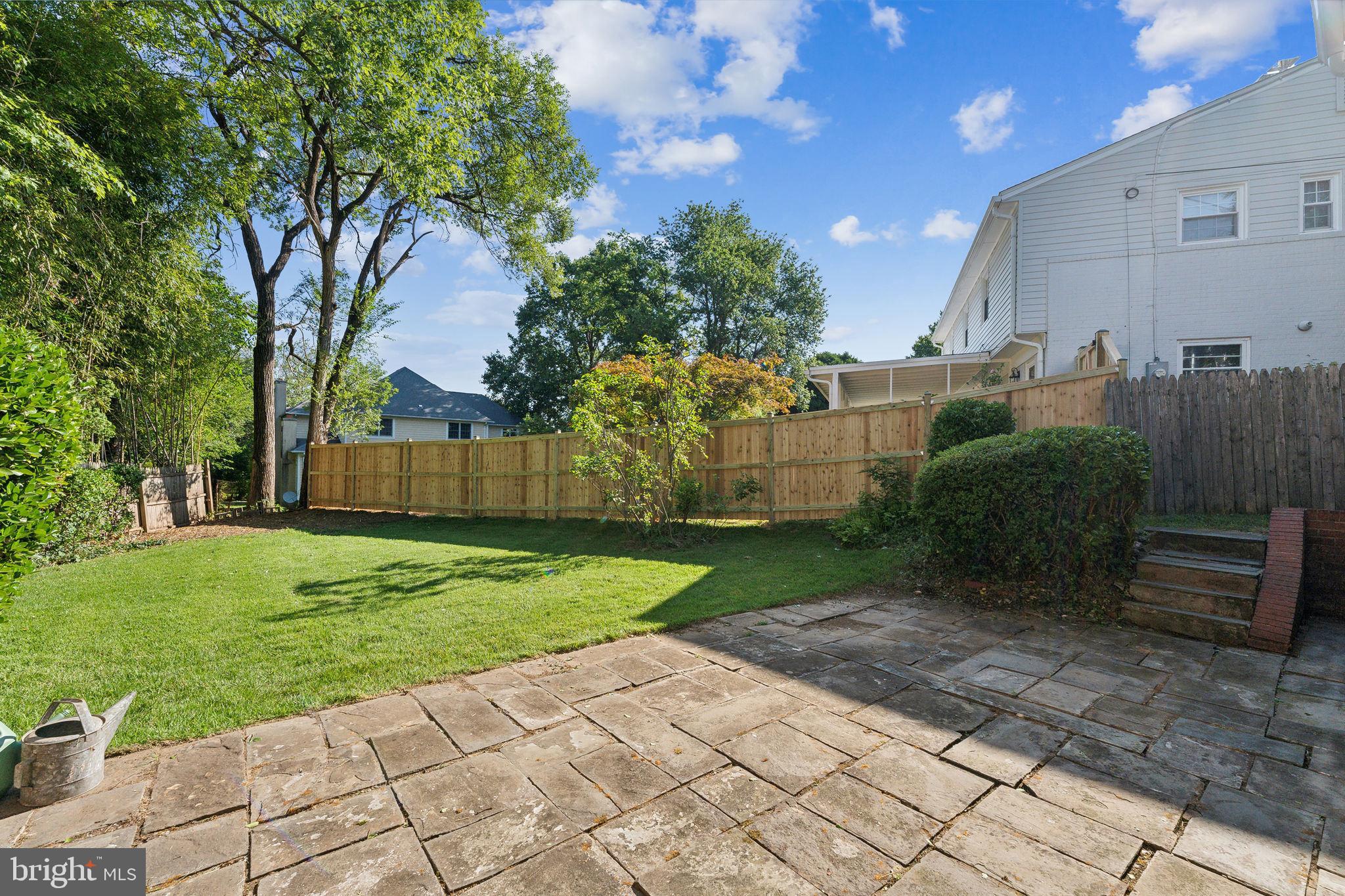 MAPLEWOOD MANOR - Residential