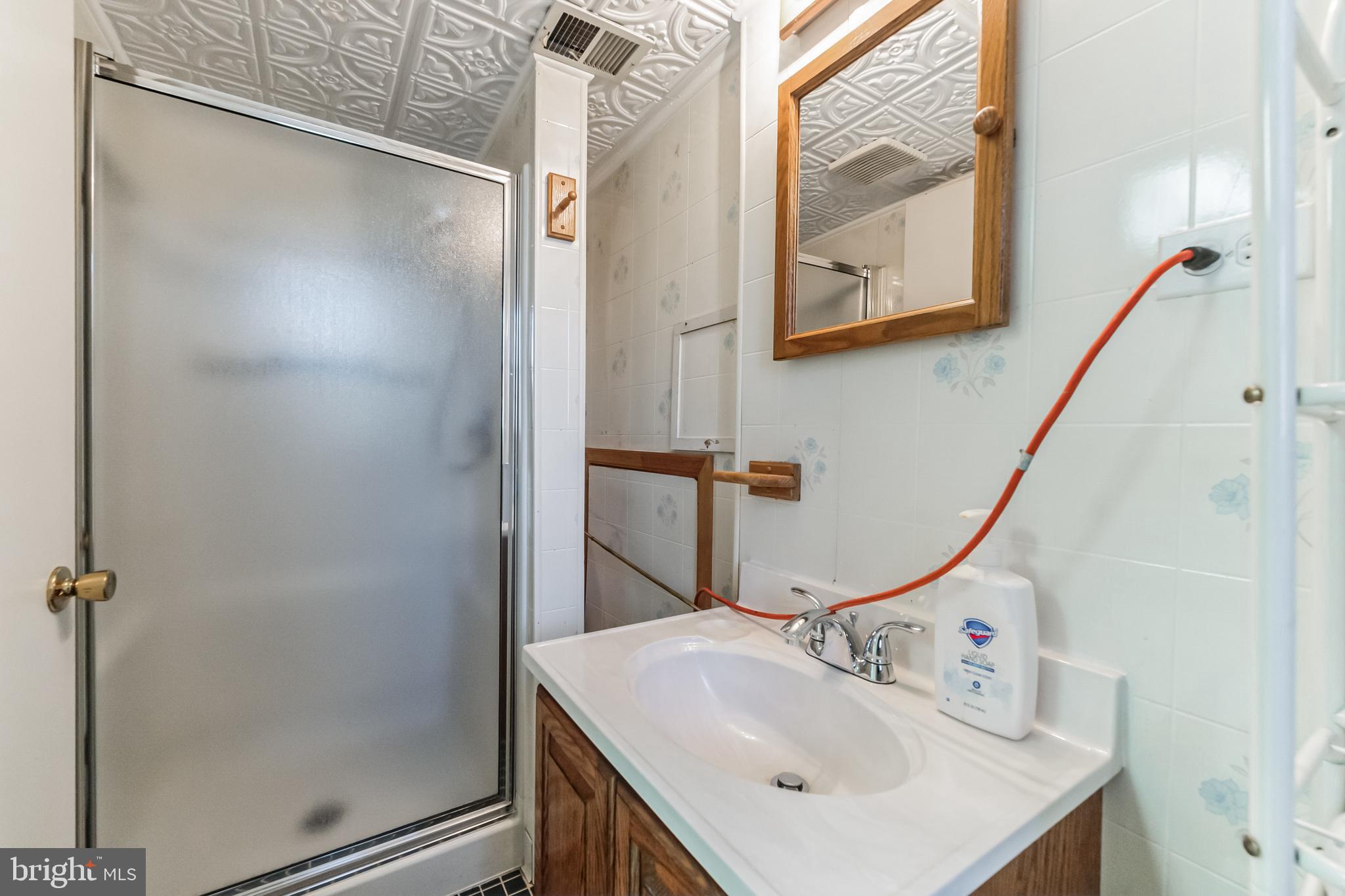 MAPLEWOOD MANOR - Residential