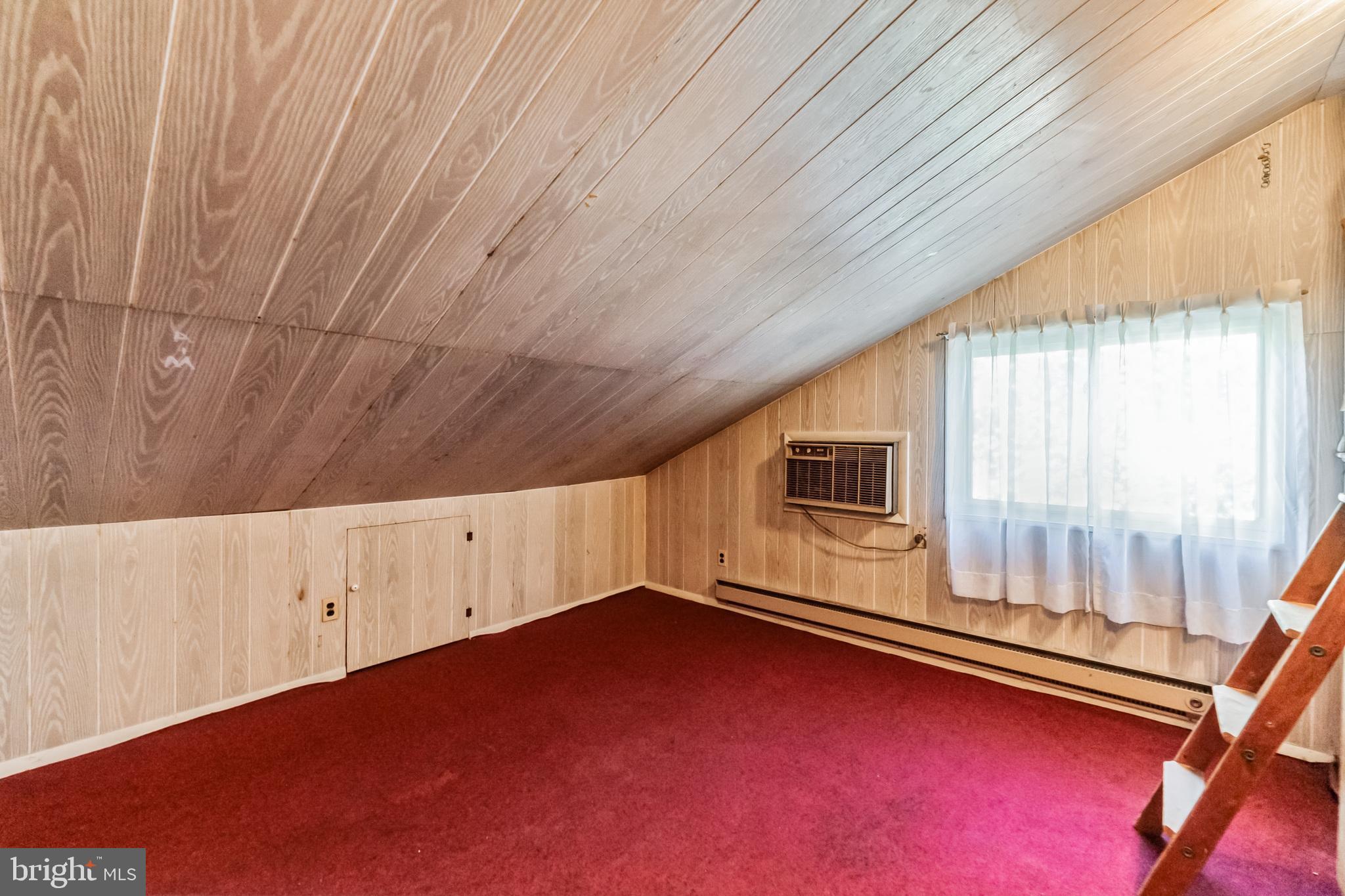 MAPLEWOOD MANOR - Residential