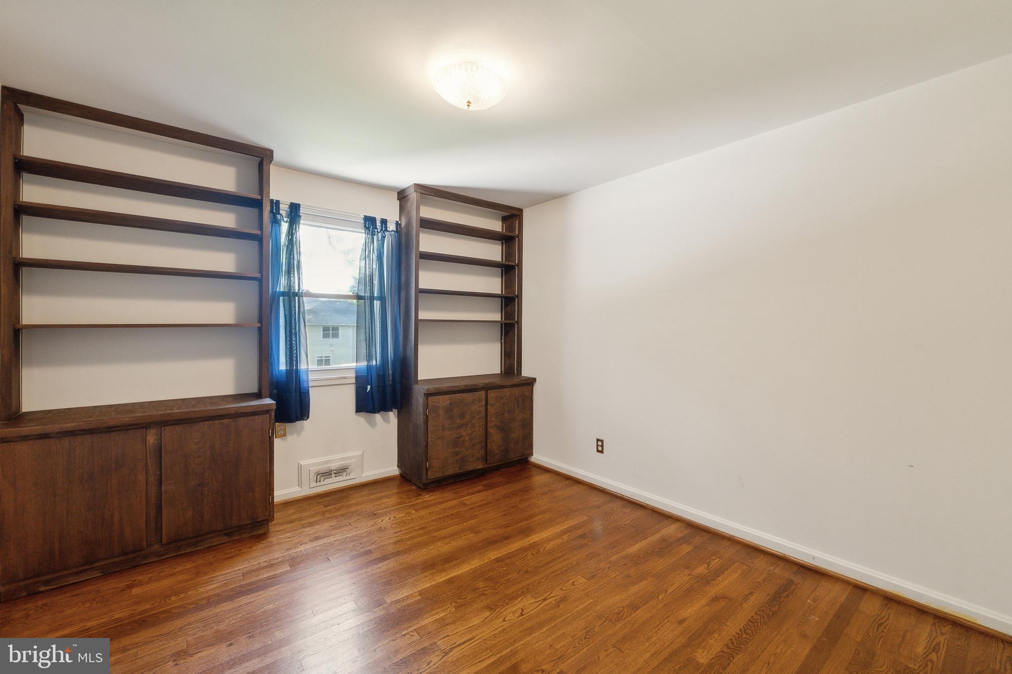 MAPLEWOOD MANOR - Residential