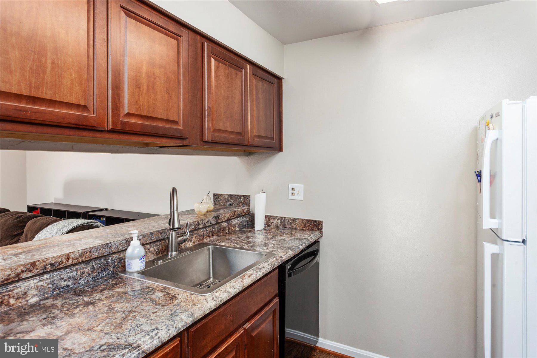 CASTLE HARBOUR CONDO - Residential