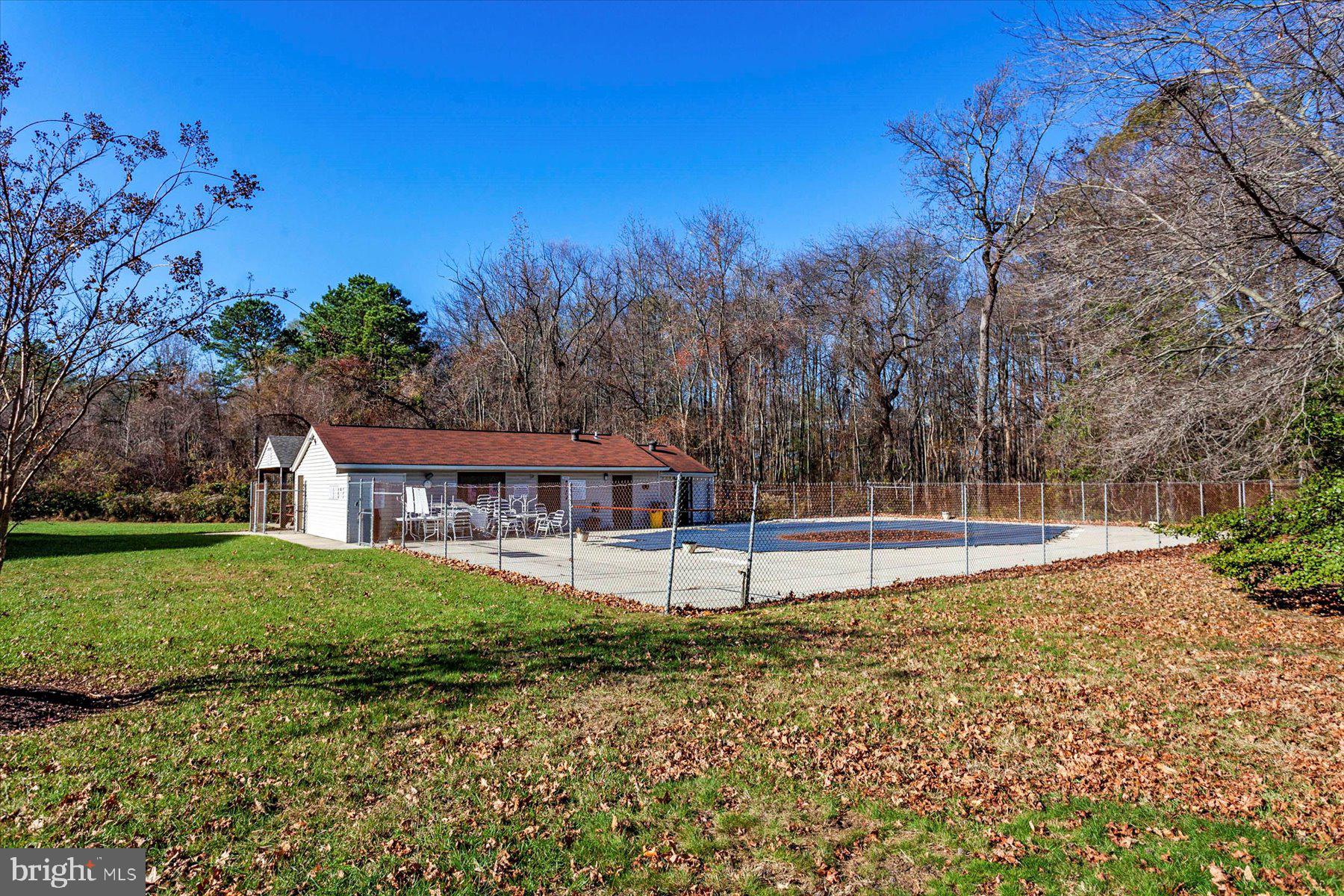 CASTLE HARBOUR CONDO - Residential