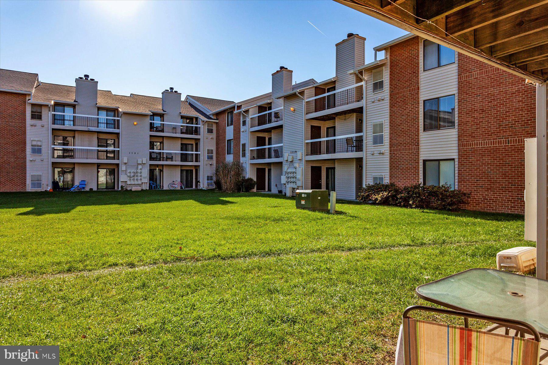 CASTLE HARBOUR CONDO - Residential