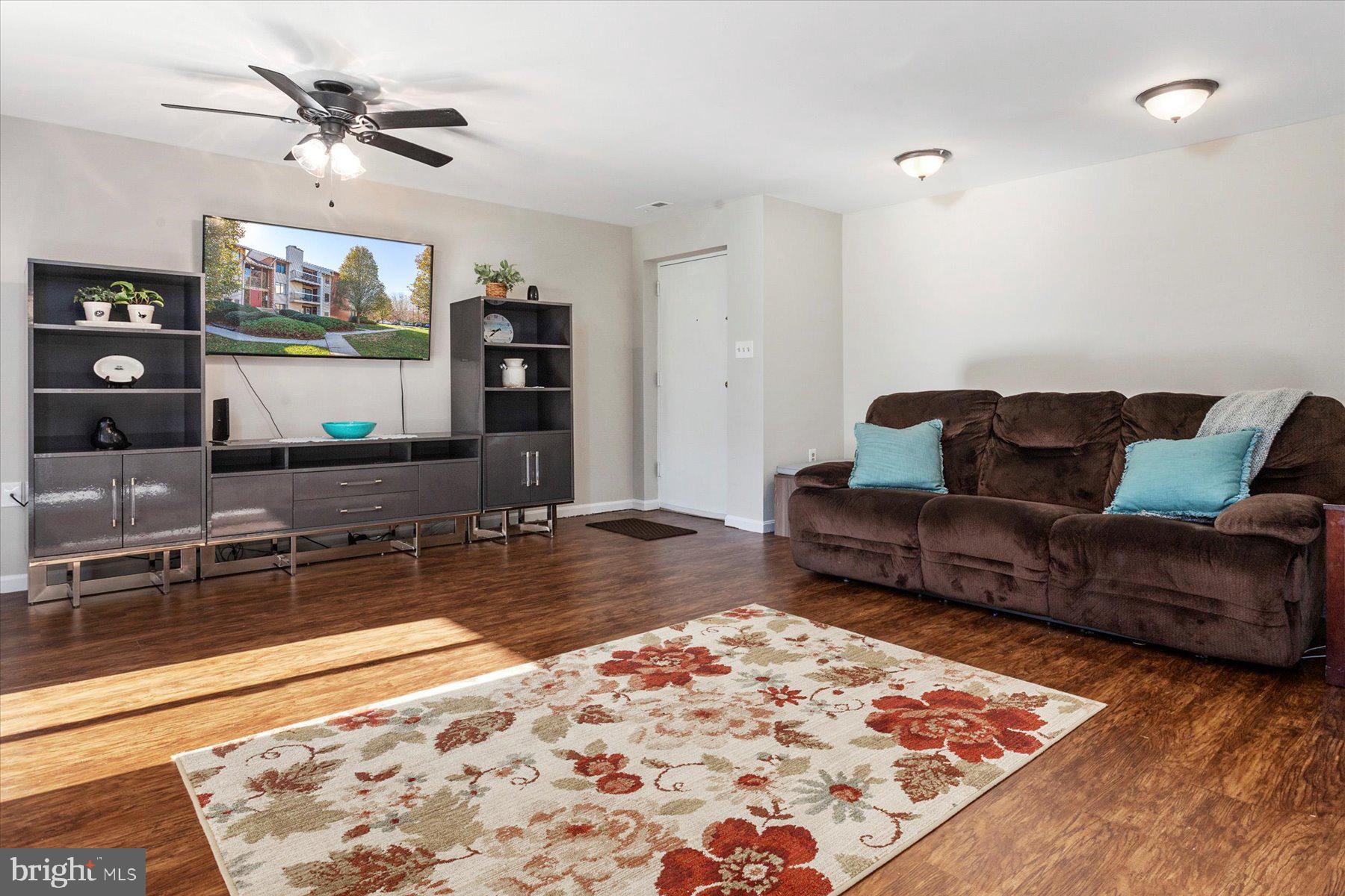 CASTLE HARBOUR CONDO - Residential