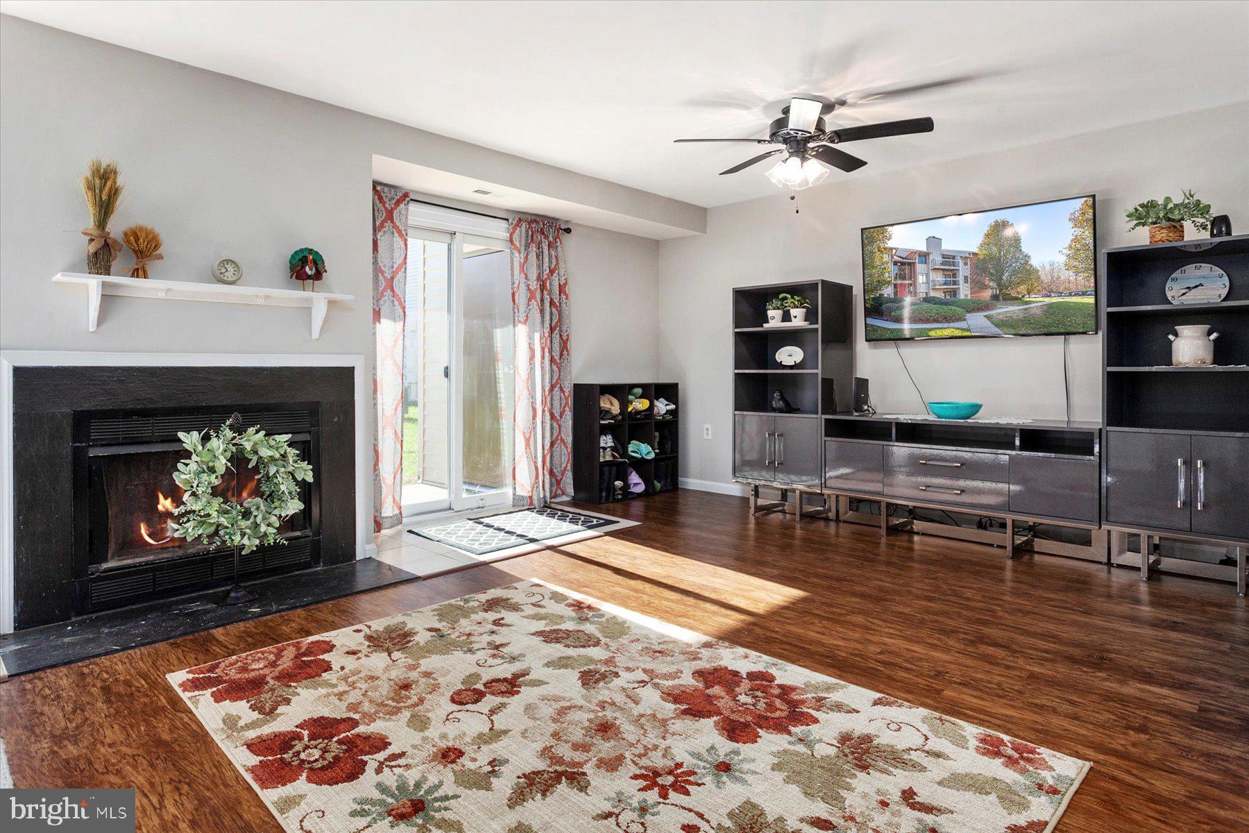 CASTLE HARBOUR CONDO - Residential