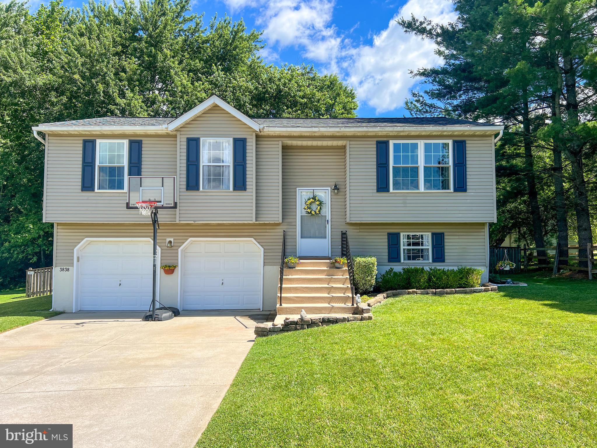 3838 DAKOTA ROAD