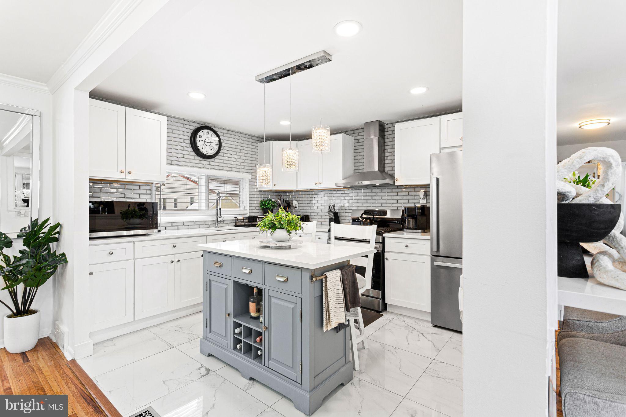 SOMERTON - Residential