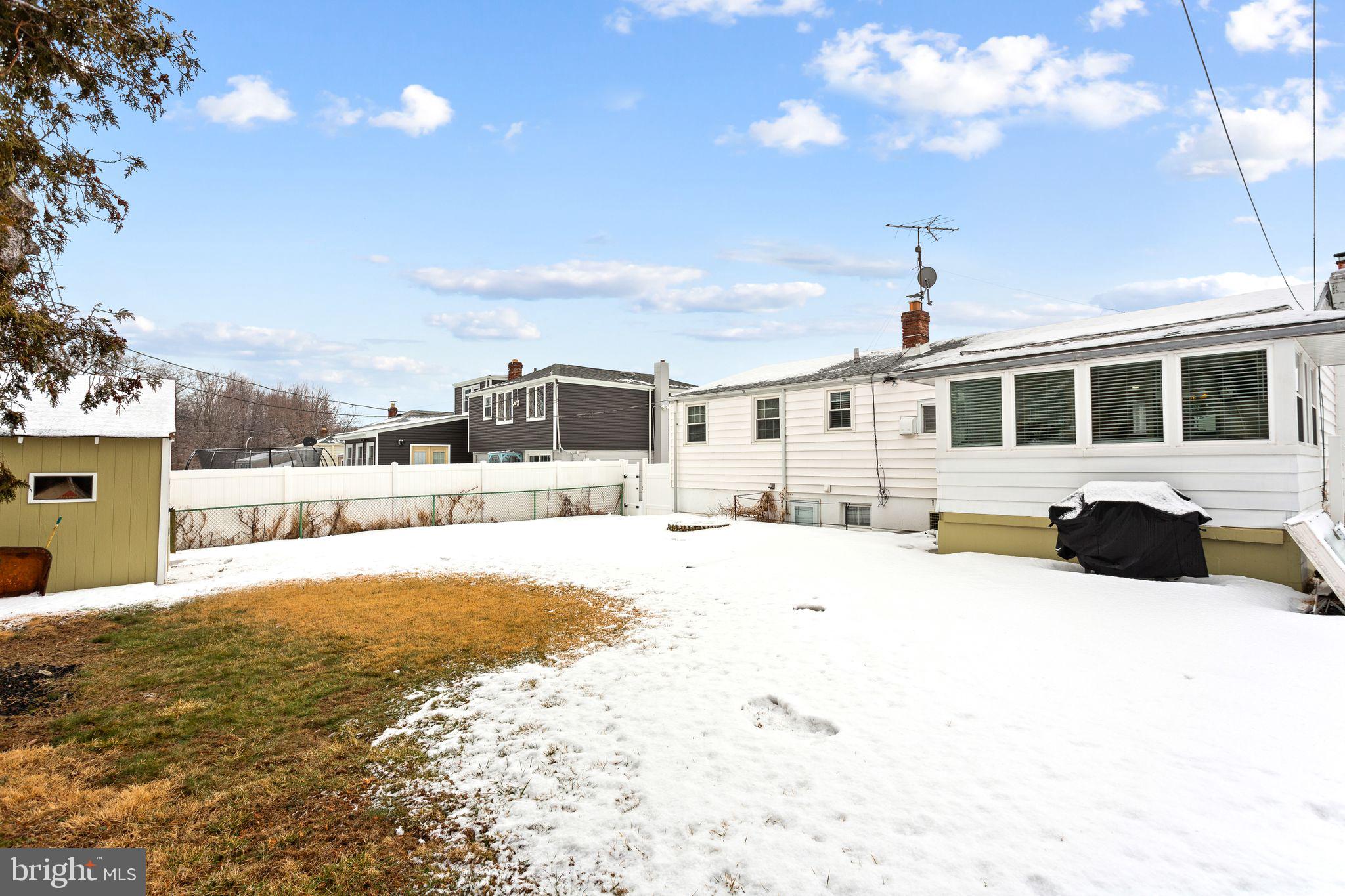 SOMERTON - Residential