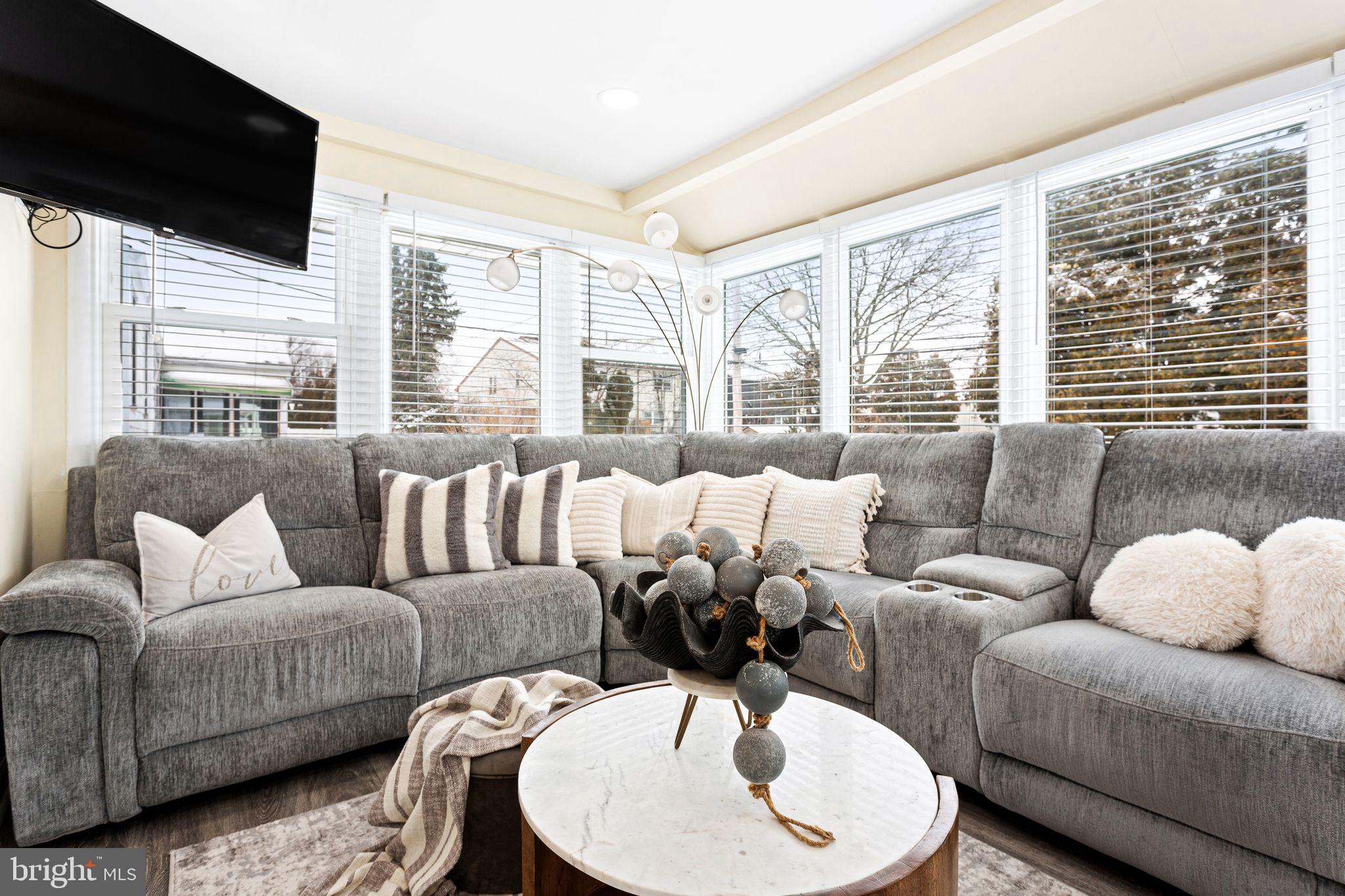 SOMERTON - Residential