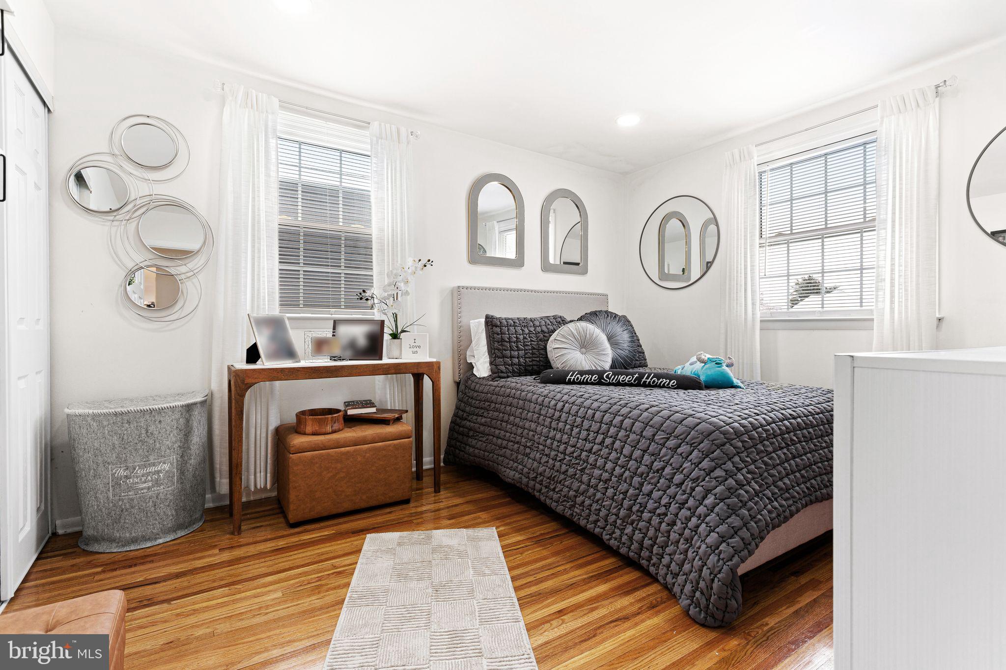 SOMERTON - Residential