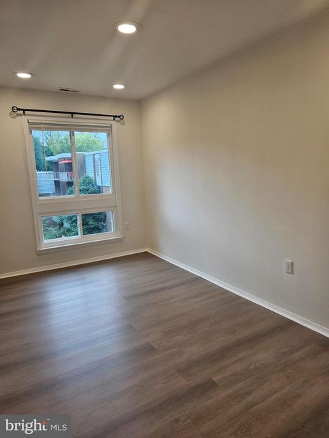 Condo For Sale - 3970 Bel Pre Road #3970-7<br/> Montgomery County, SILVER SPRING, MD 20906