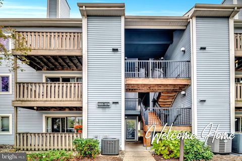 Photo of 1216 Aspen Drive, PLAINSBORO, NJ 08536 (MLS # NJMX2010618)