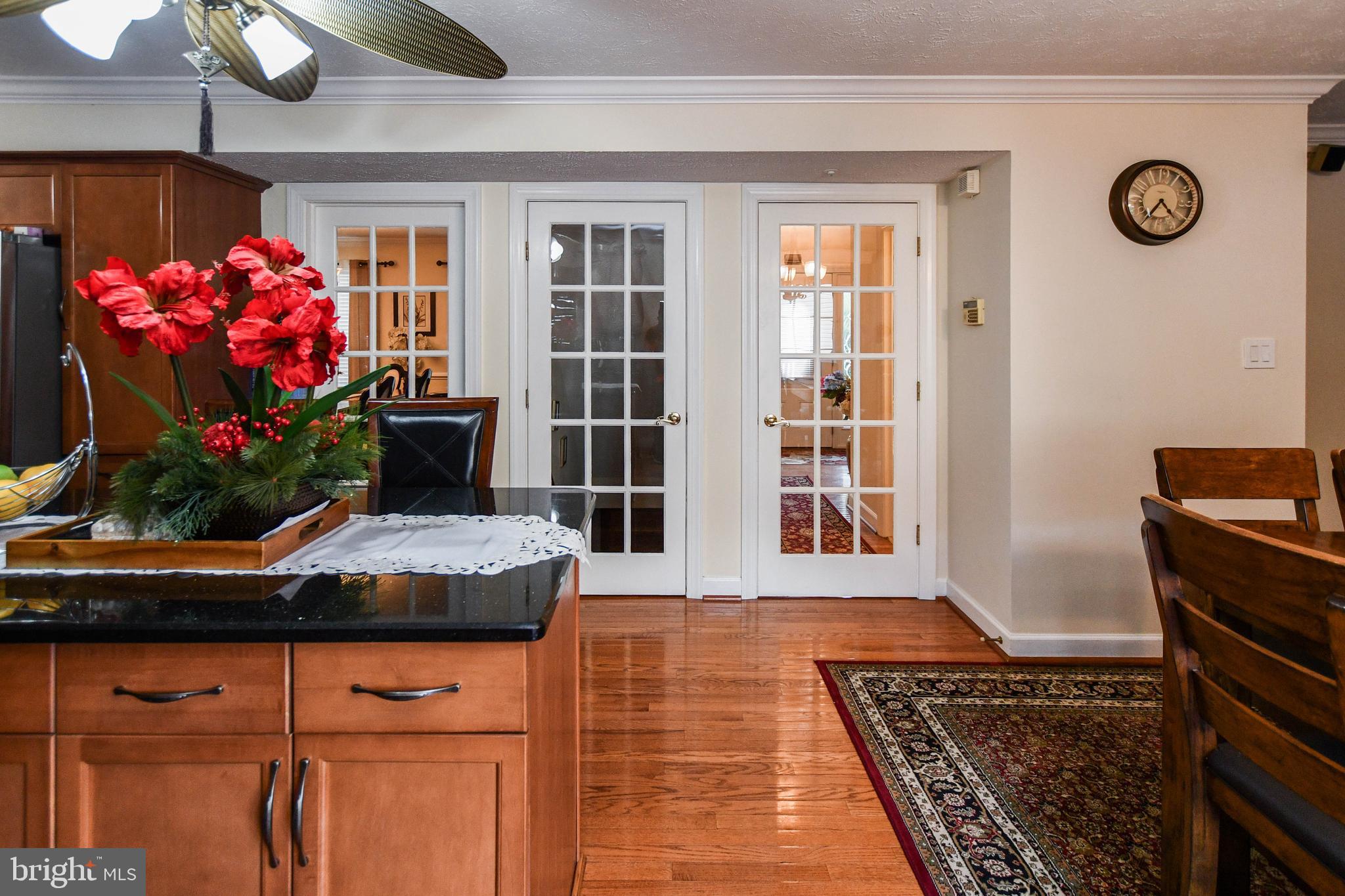 RIVERDALE - Residential