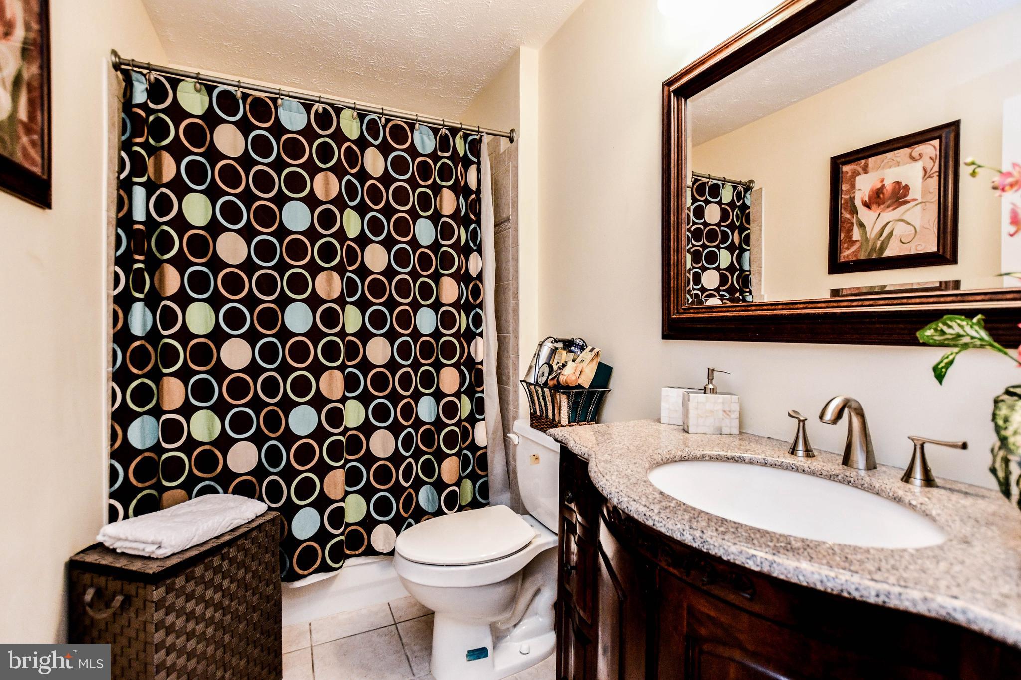 RIVERDALE - Residential