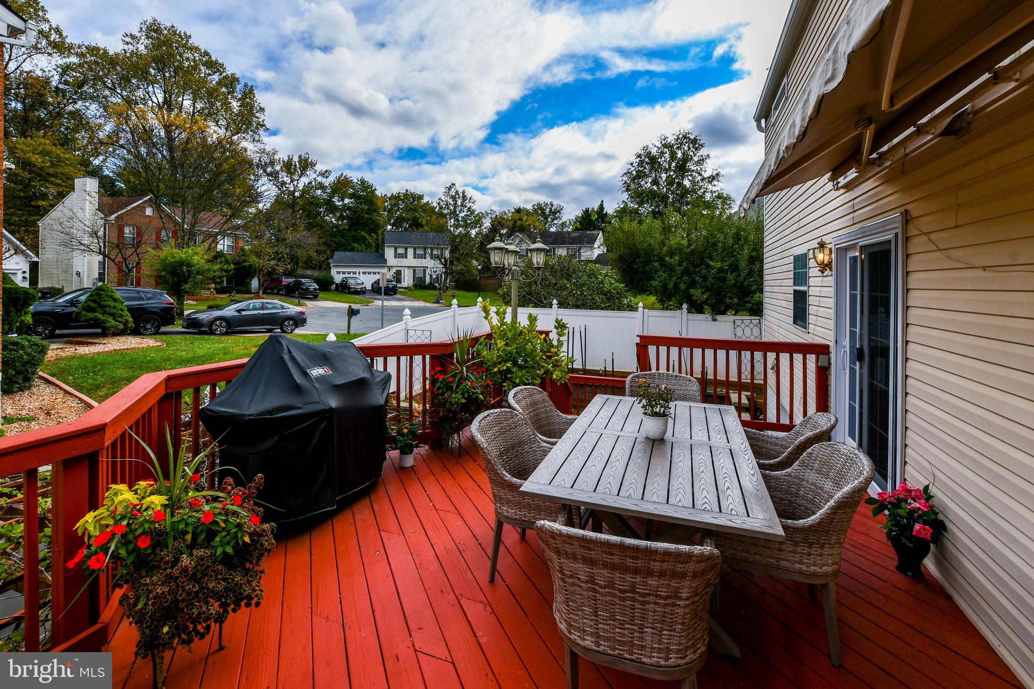 RIVERDALE - Residential