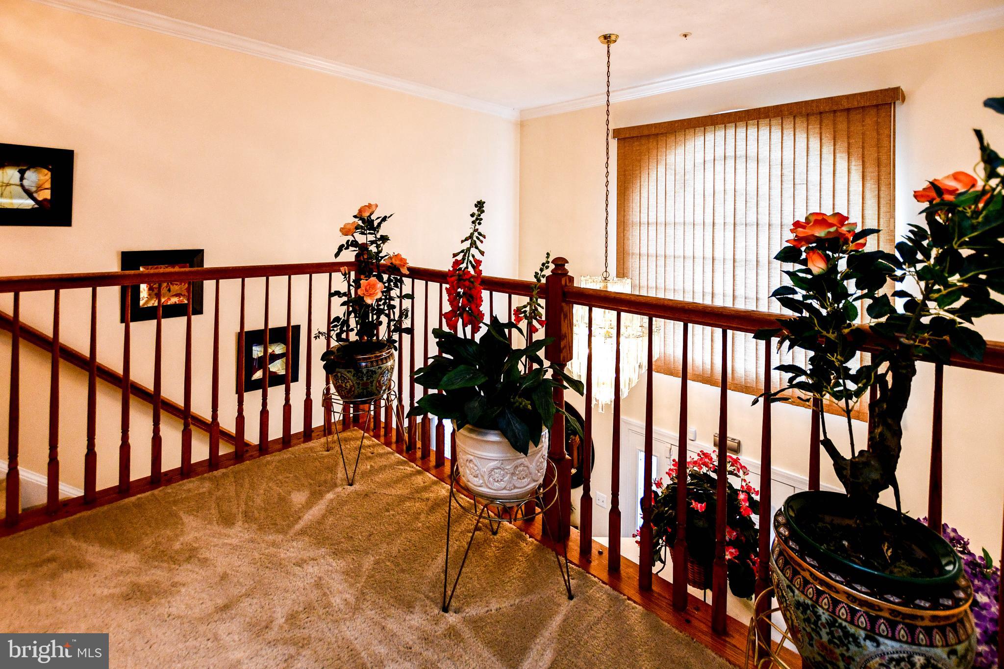 RIVERDALE - Residential