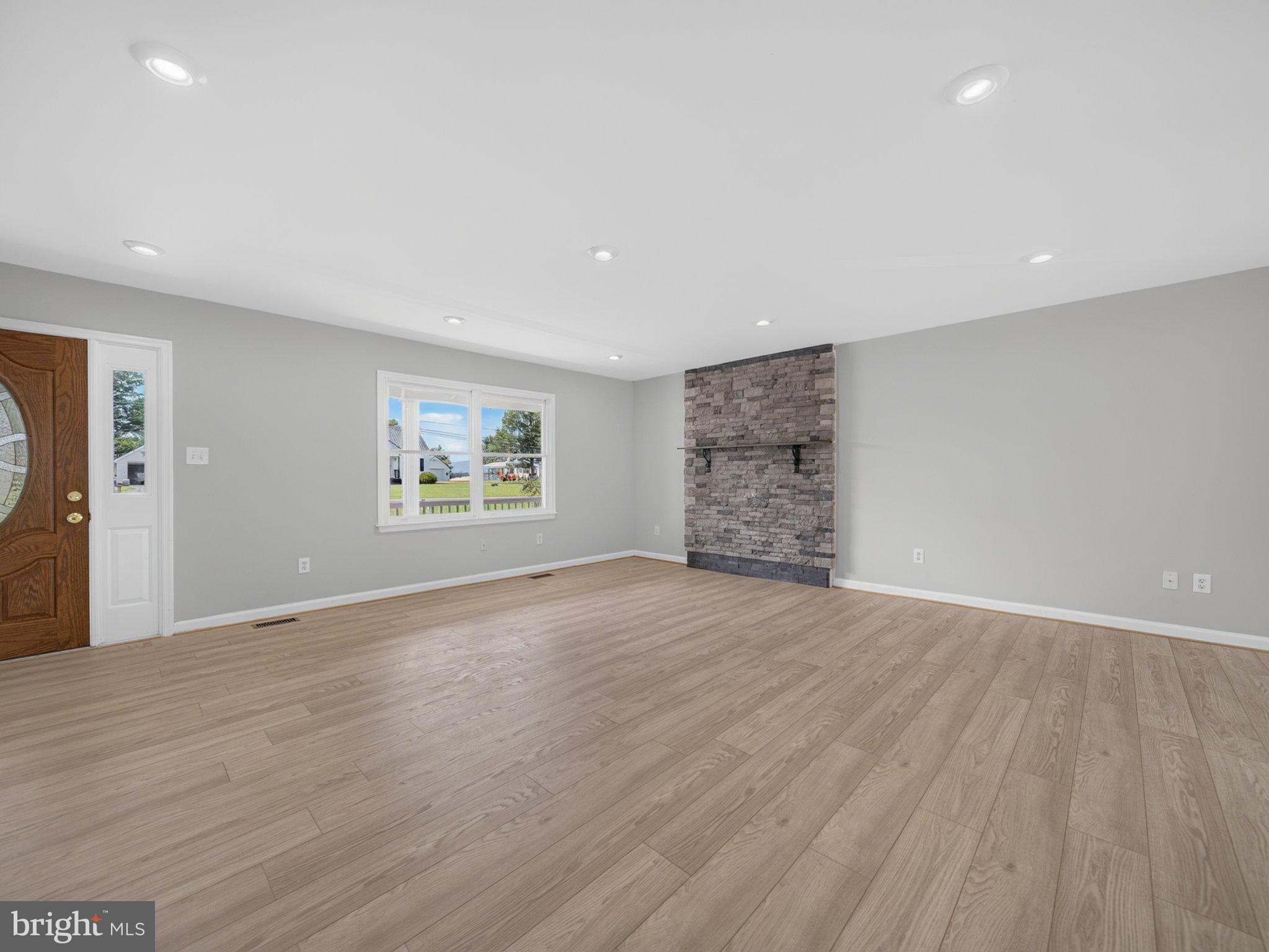 275 FAIRVIEW
