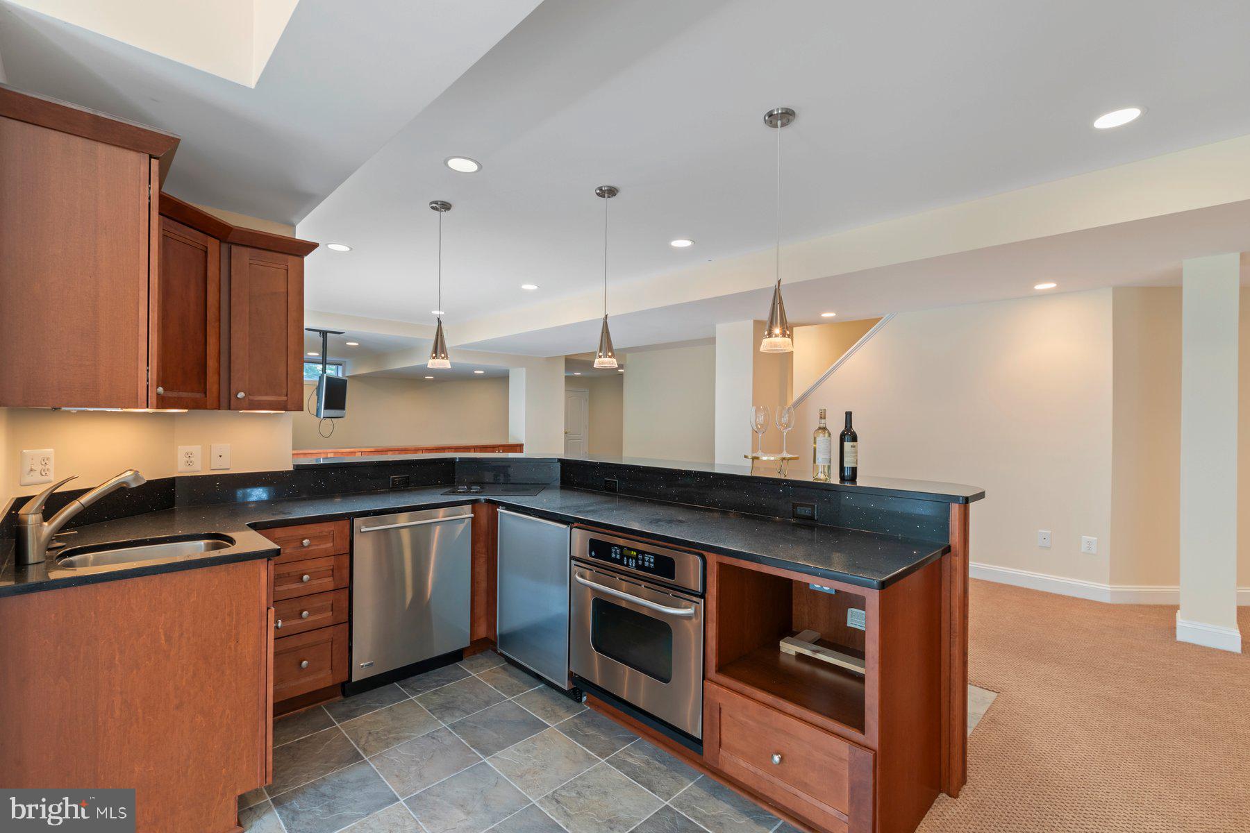 BROOKE MANOR ESTATES - Residential