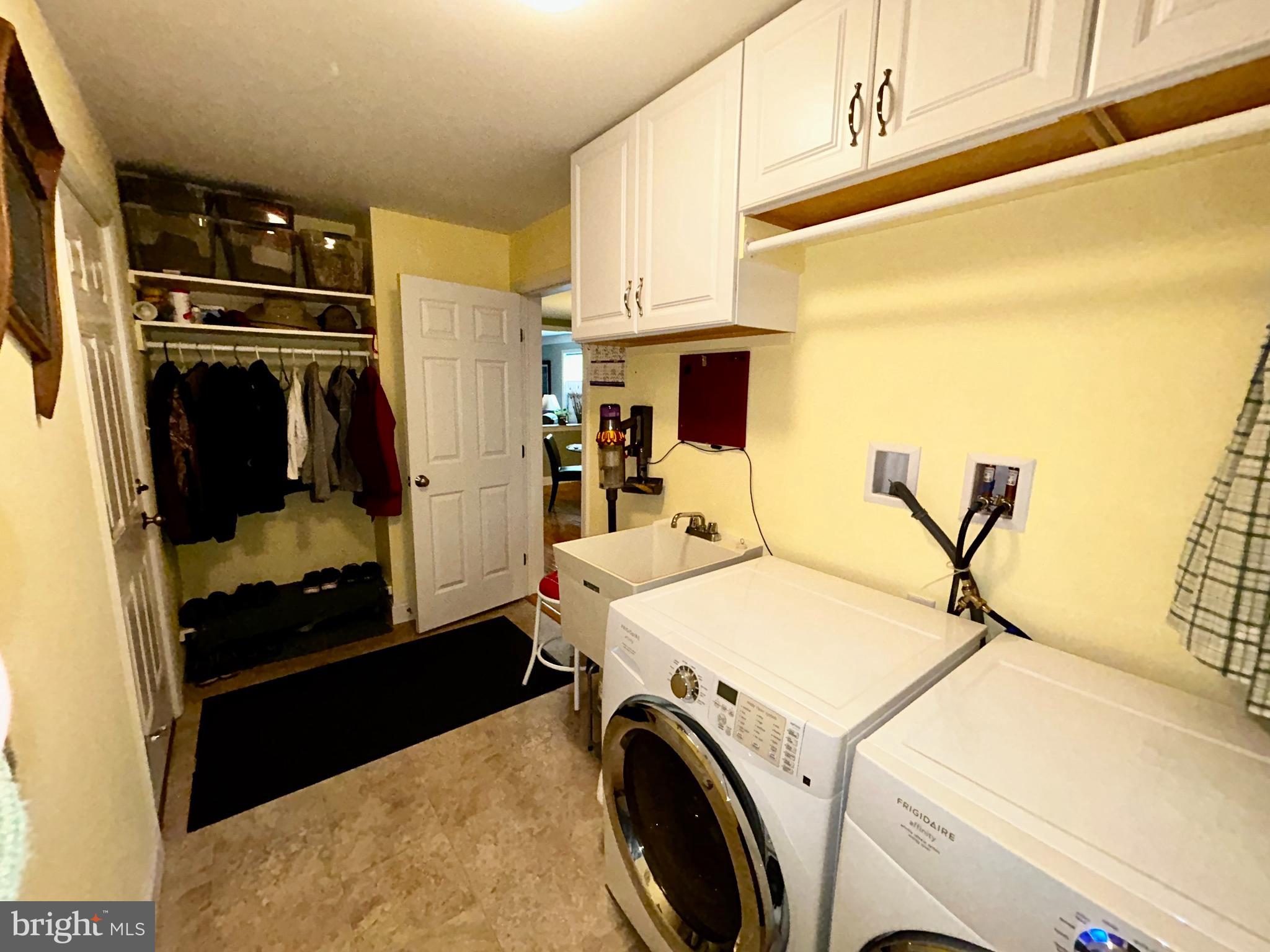 HEMPFIELD CROSSING - Residential