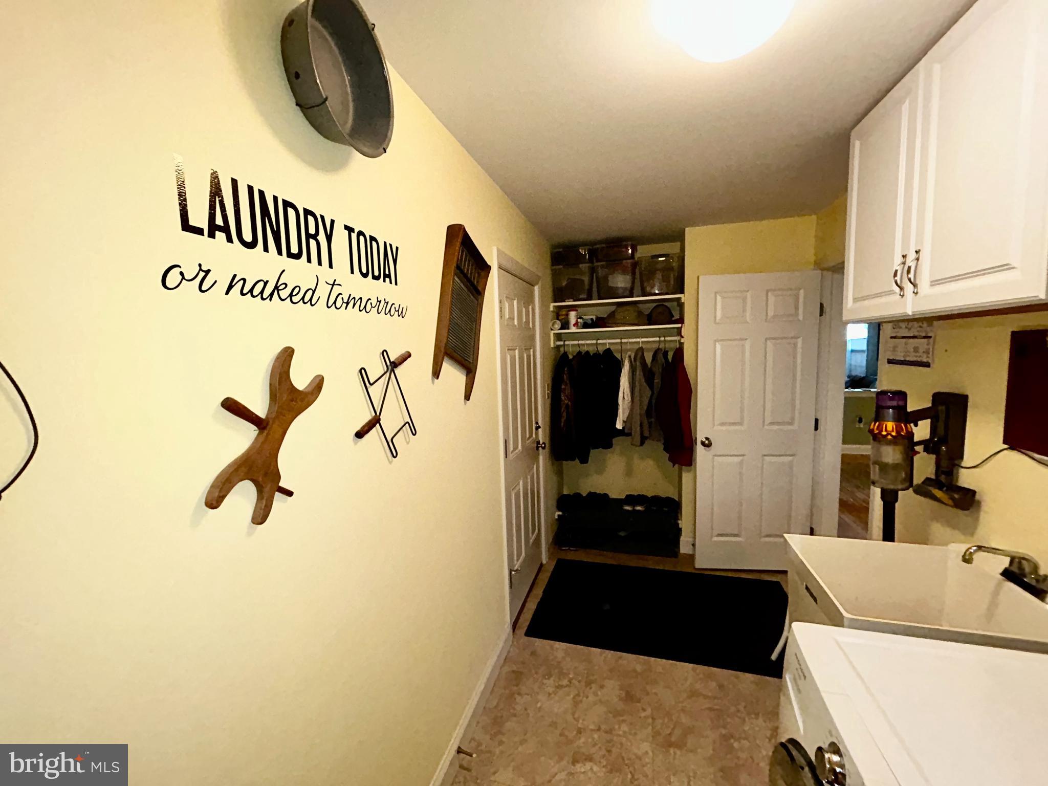 HEMPFIELD CROSSING - Residential