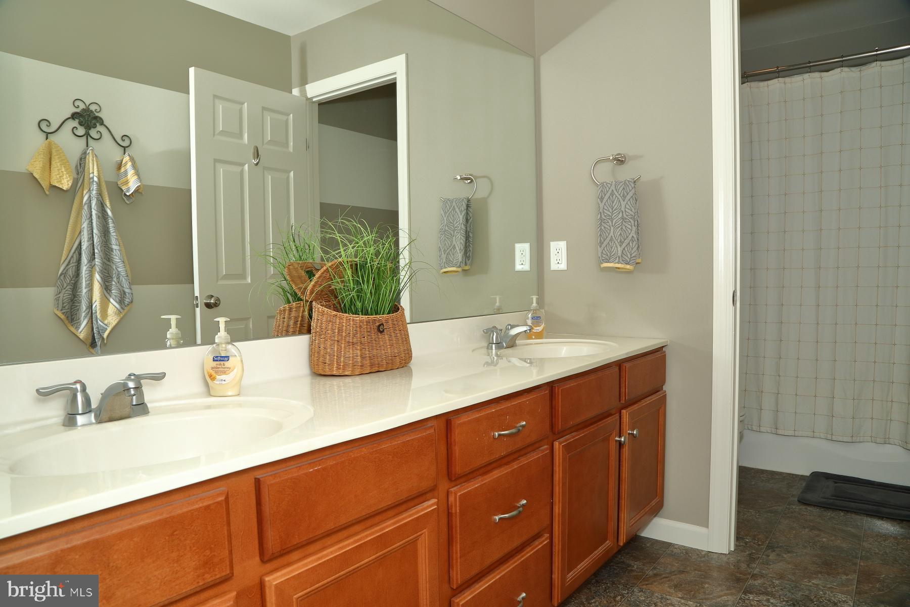 HEMPFIELD CROSSING - Residential