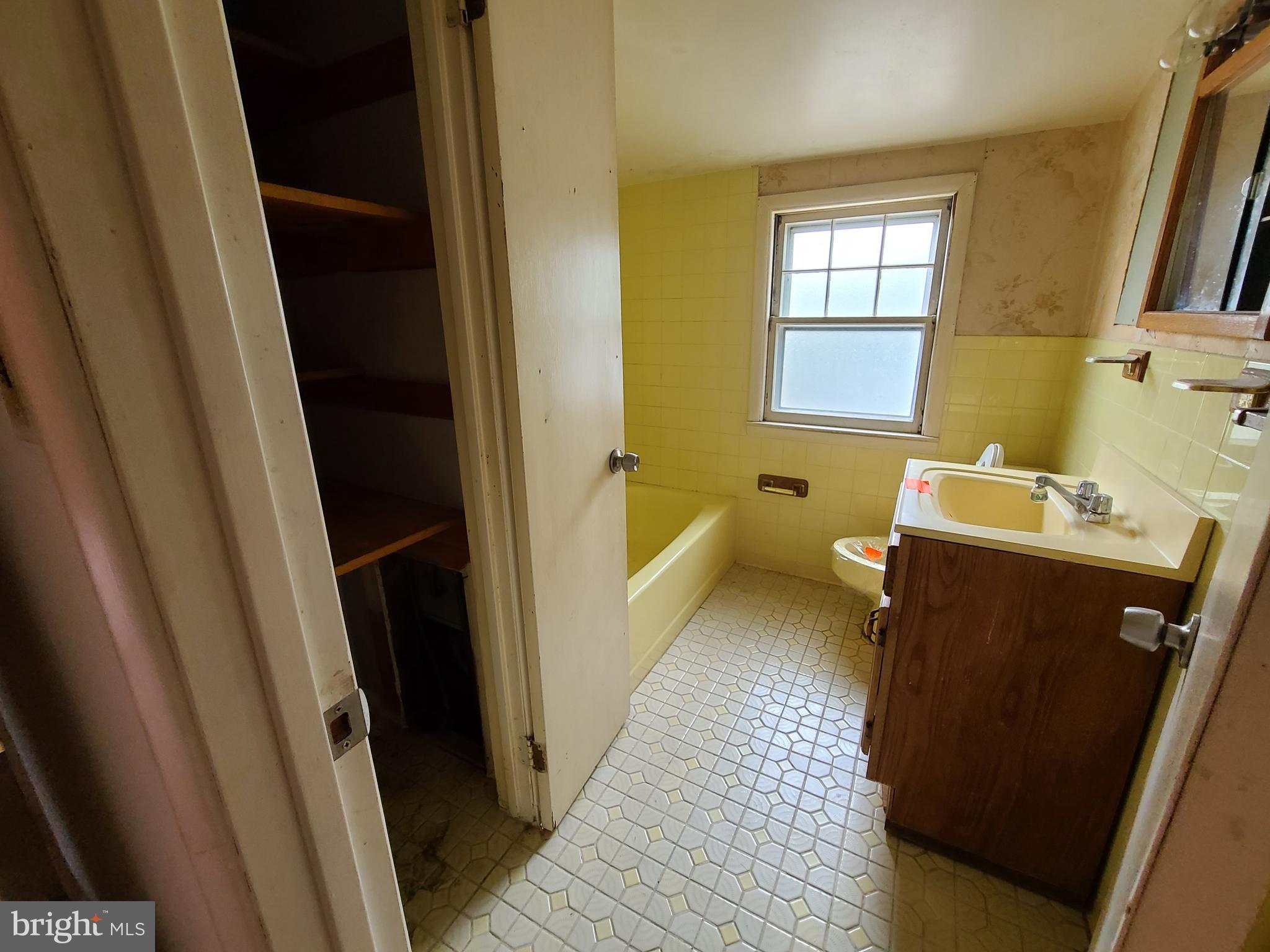 LINTHICUM HEIGHTS - Residential