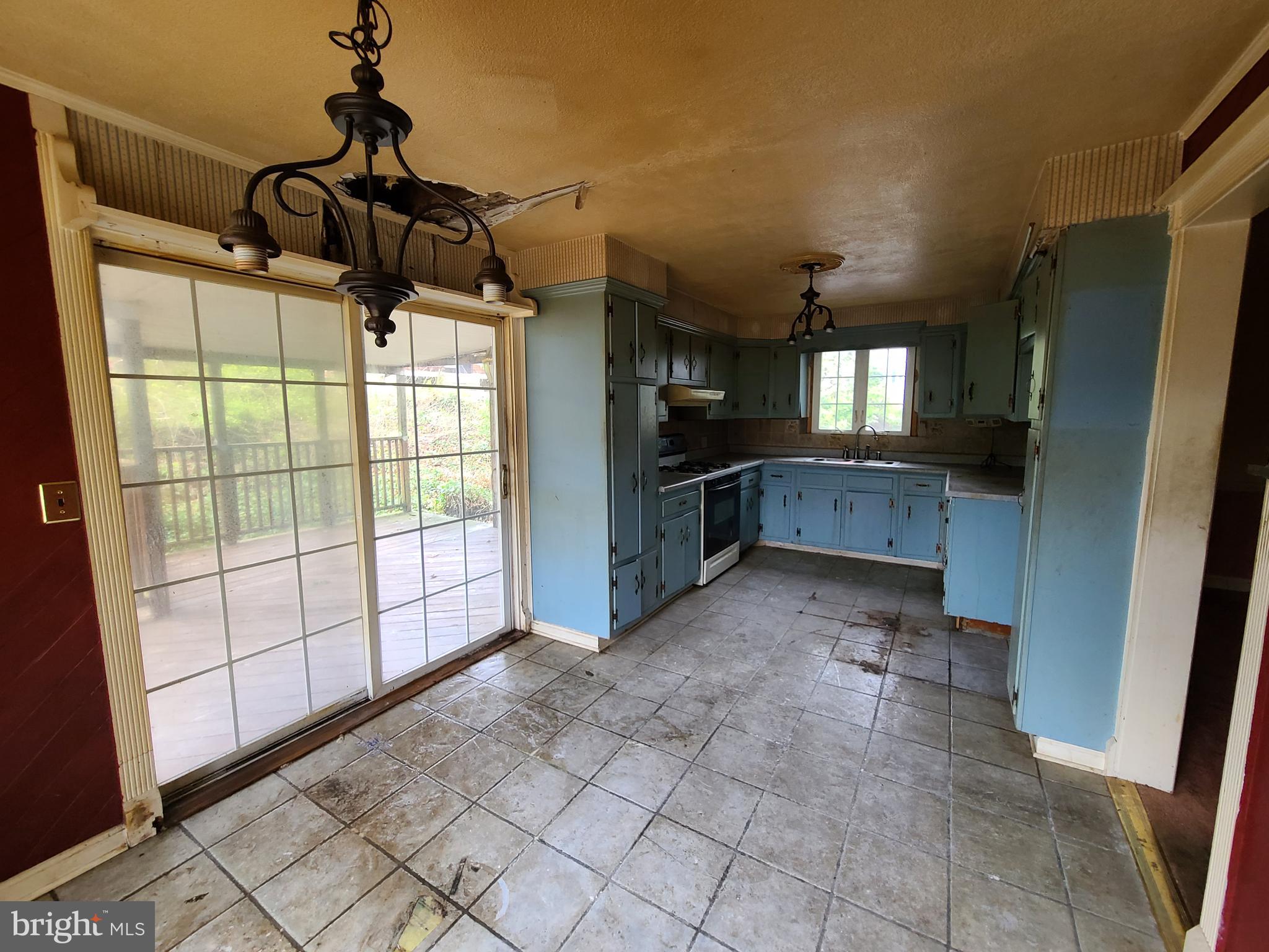 LINTHICUM HEIGHTS - Residential