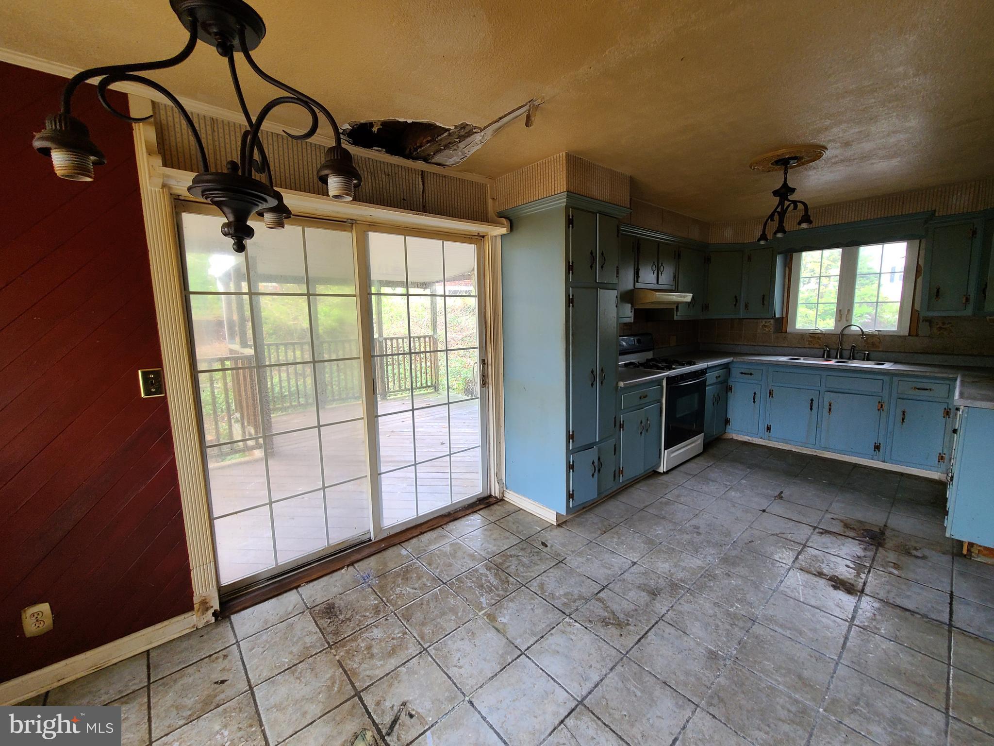 LINTHICUM HEIGHTS - Residential