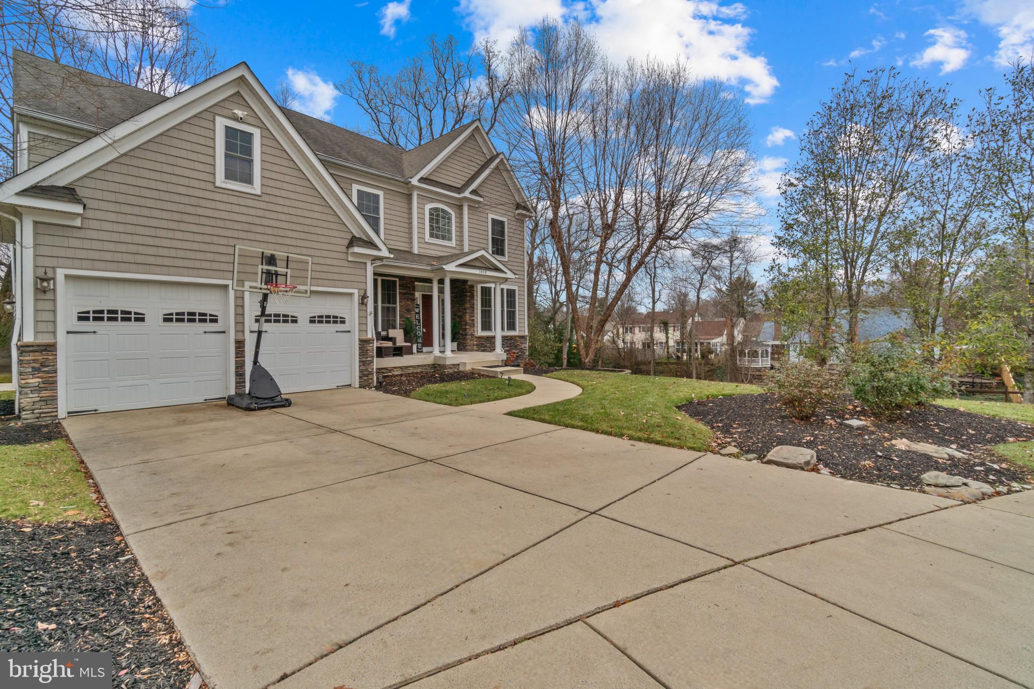 1808 CHANEYS GRANT COURT