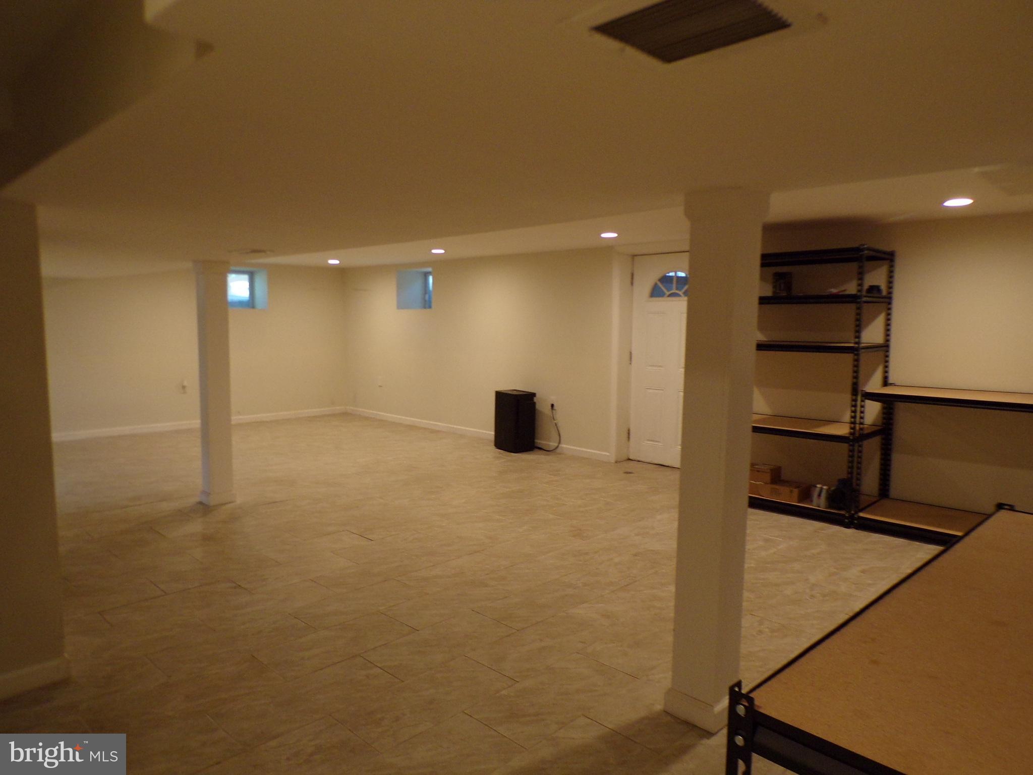 BROOKLAND ESTATES - Residential Lease