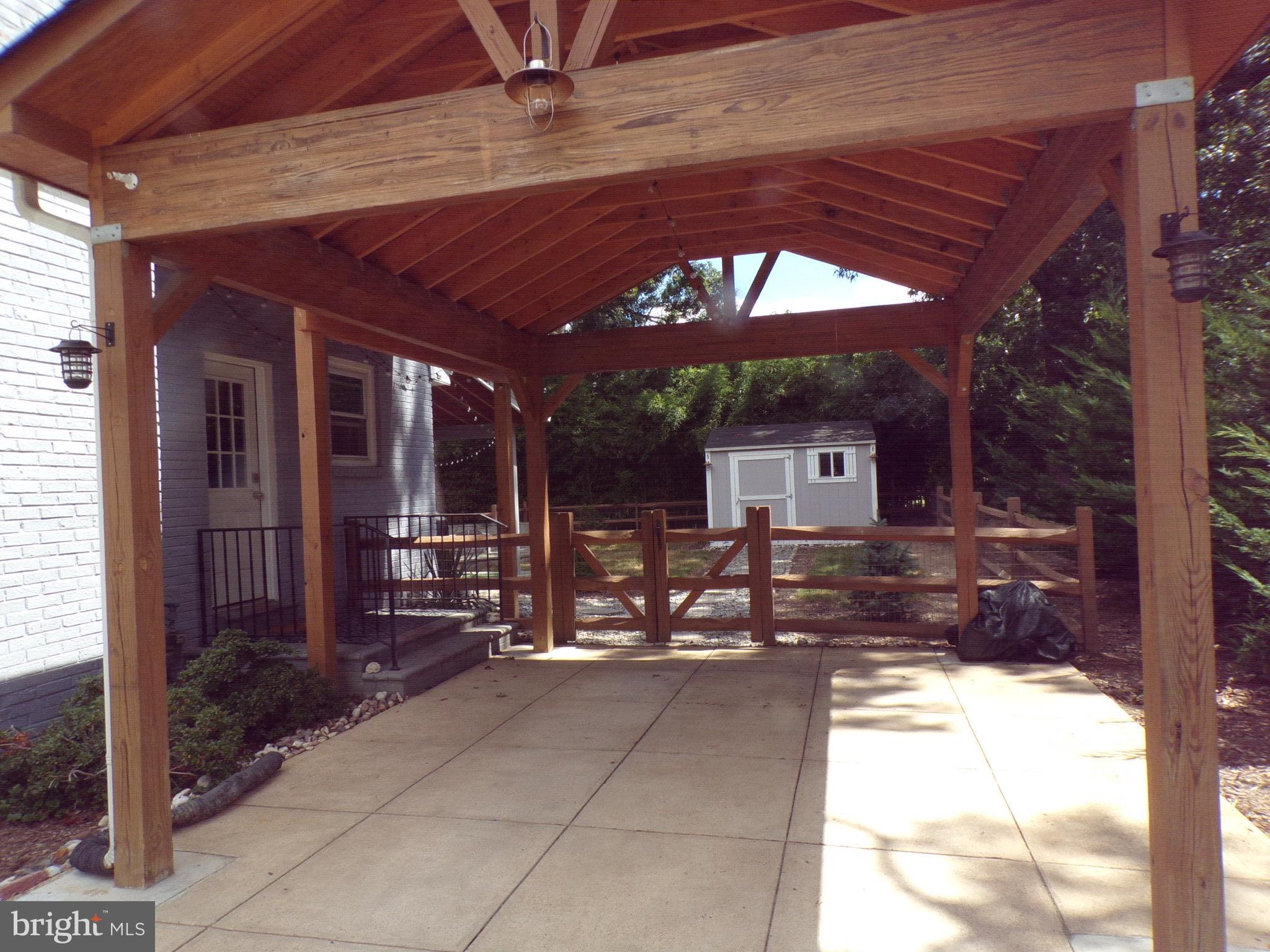 BROOKLAND ESTATES - Residential Lease