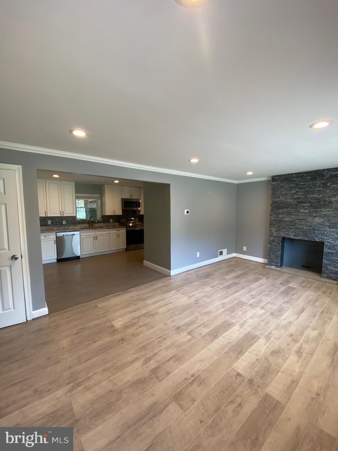 BROOKLAND ESTATES - Residential Lease