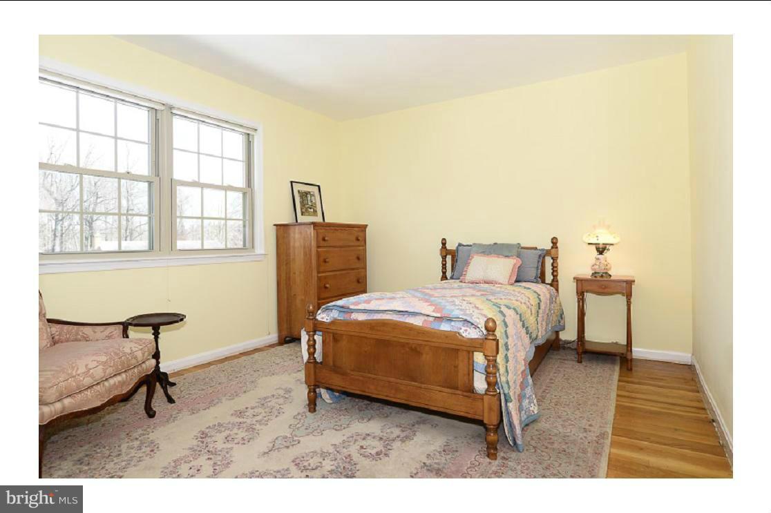 MC LEAN HAMLET - Residential