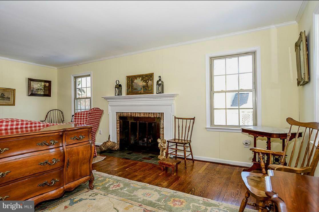 MC LEAN HAMLET - Residential