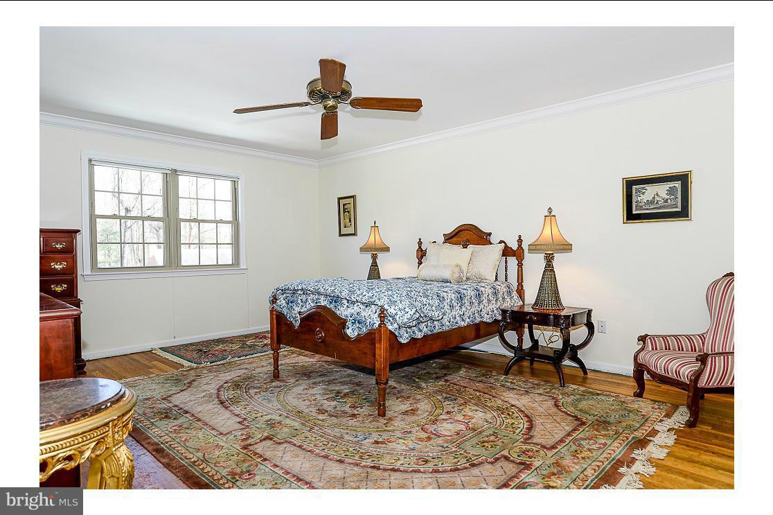 MC LEAN HAMLET - Residential