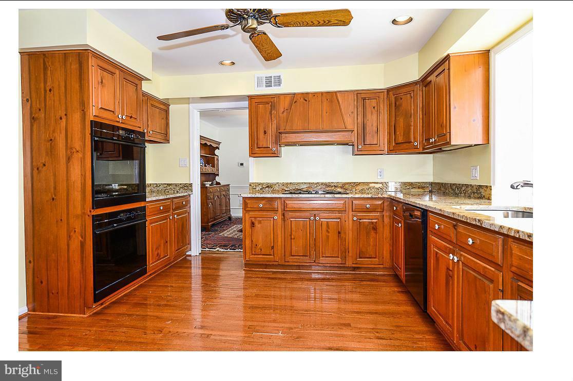 MC LEAN HAMLET - Residential