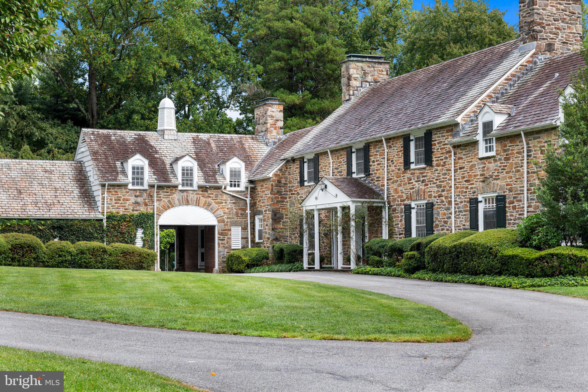 211 GOLF COURSE ROAD