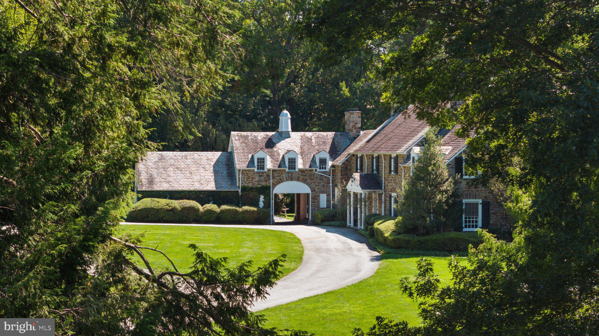 211 GOLF COURSE ROAD