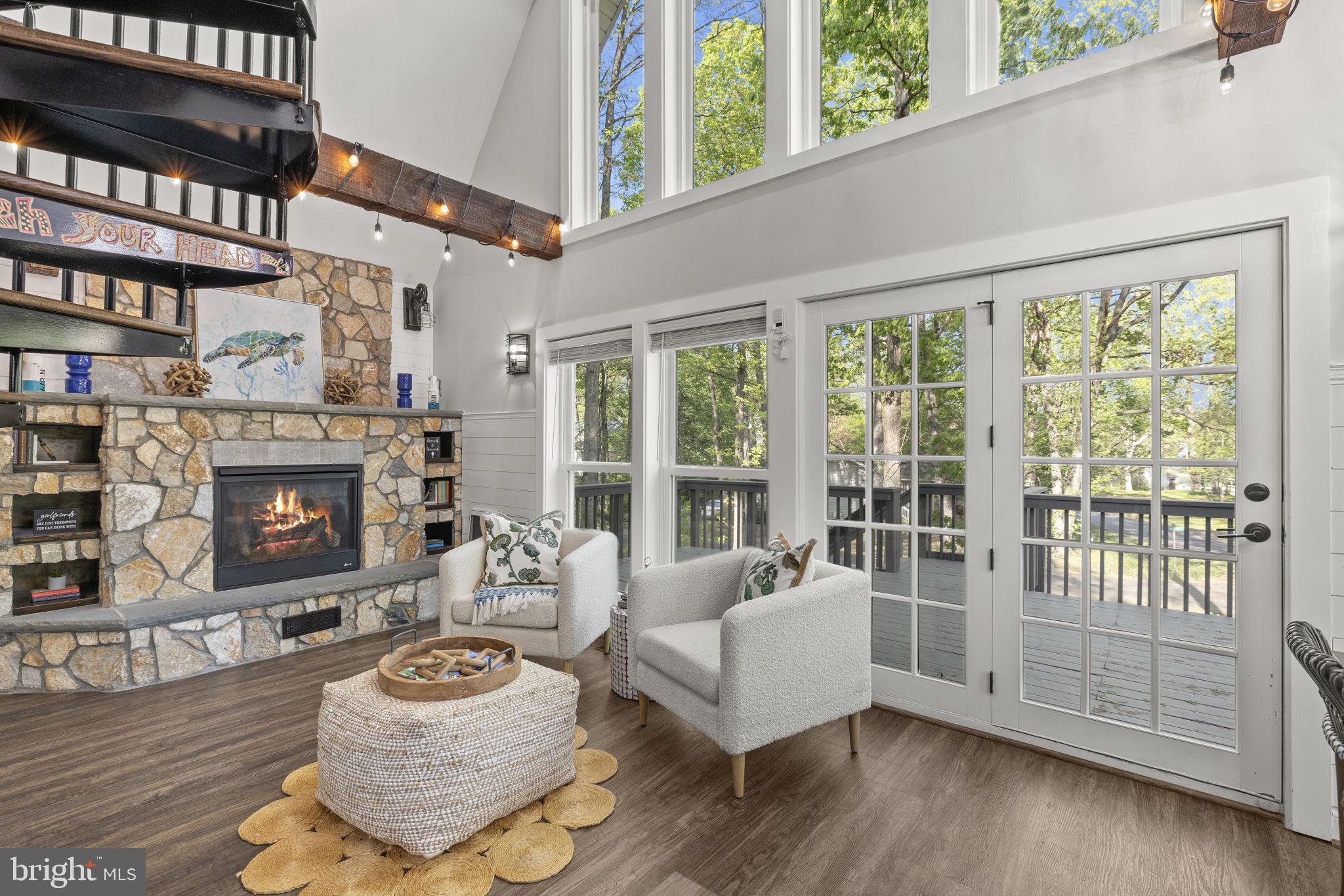 LAKE OF THE WOODS - Residential