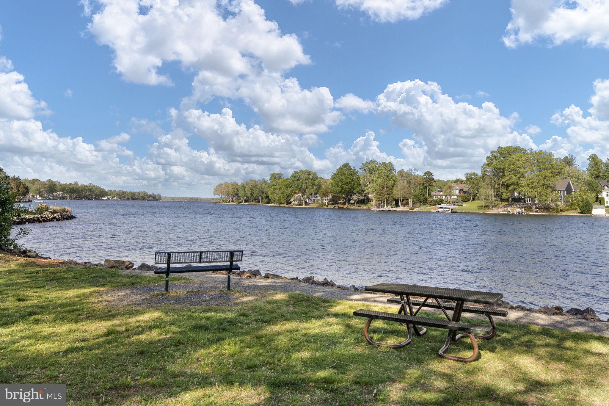 LAKE OF THE WOODS - Residential