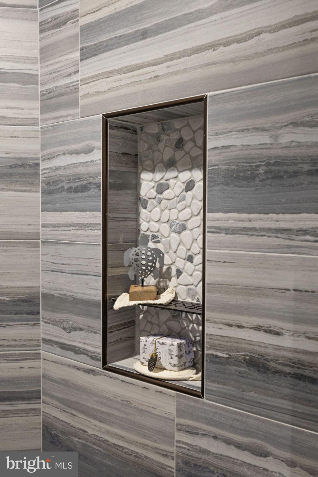 LAKE OF THE WOODS - Residential