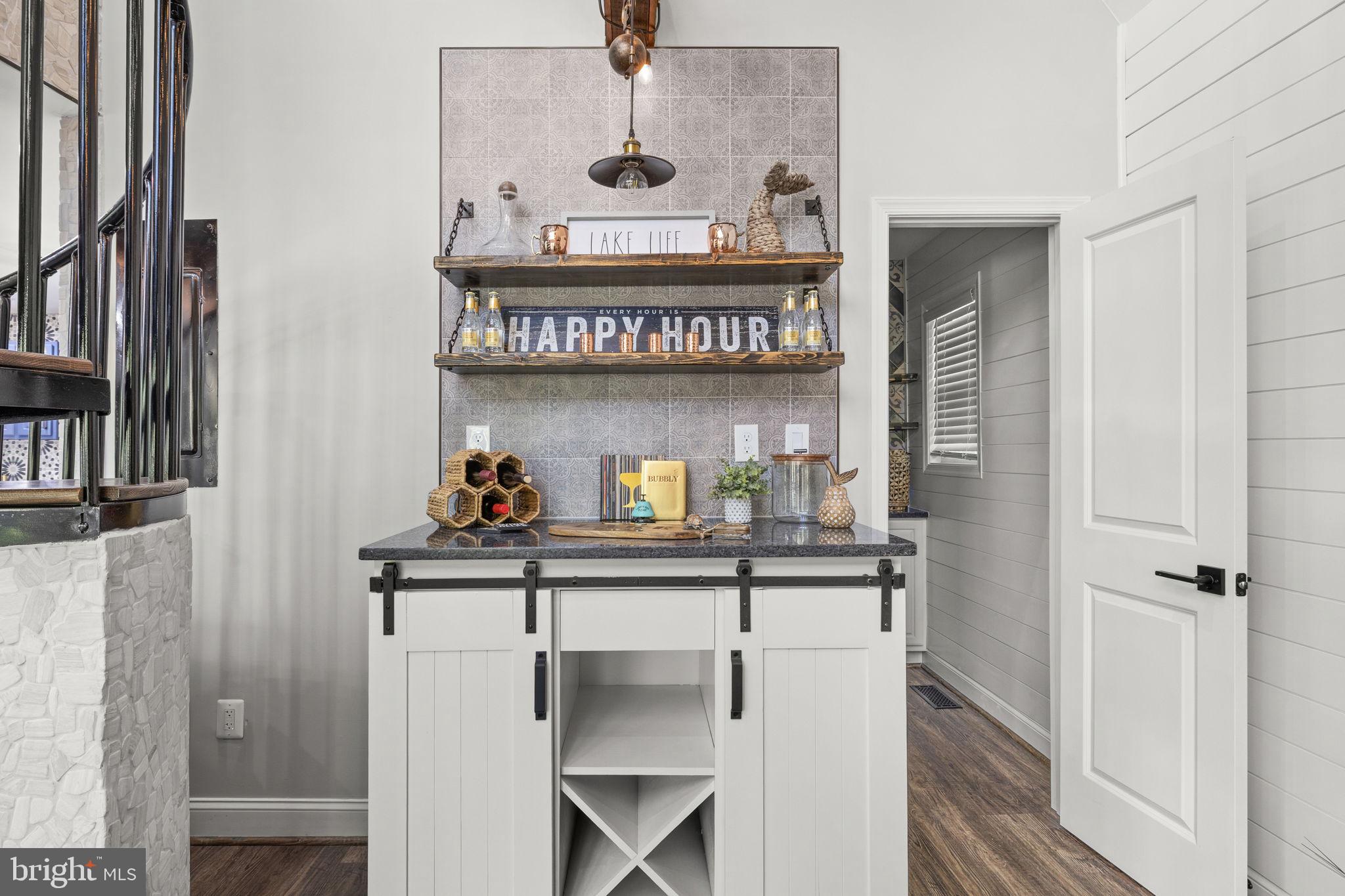 LAKE OF THE WOODS - Residential