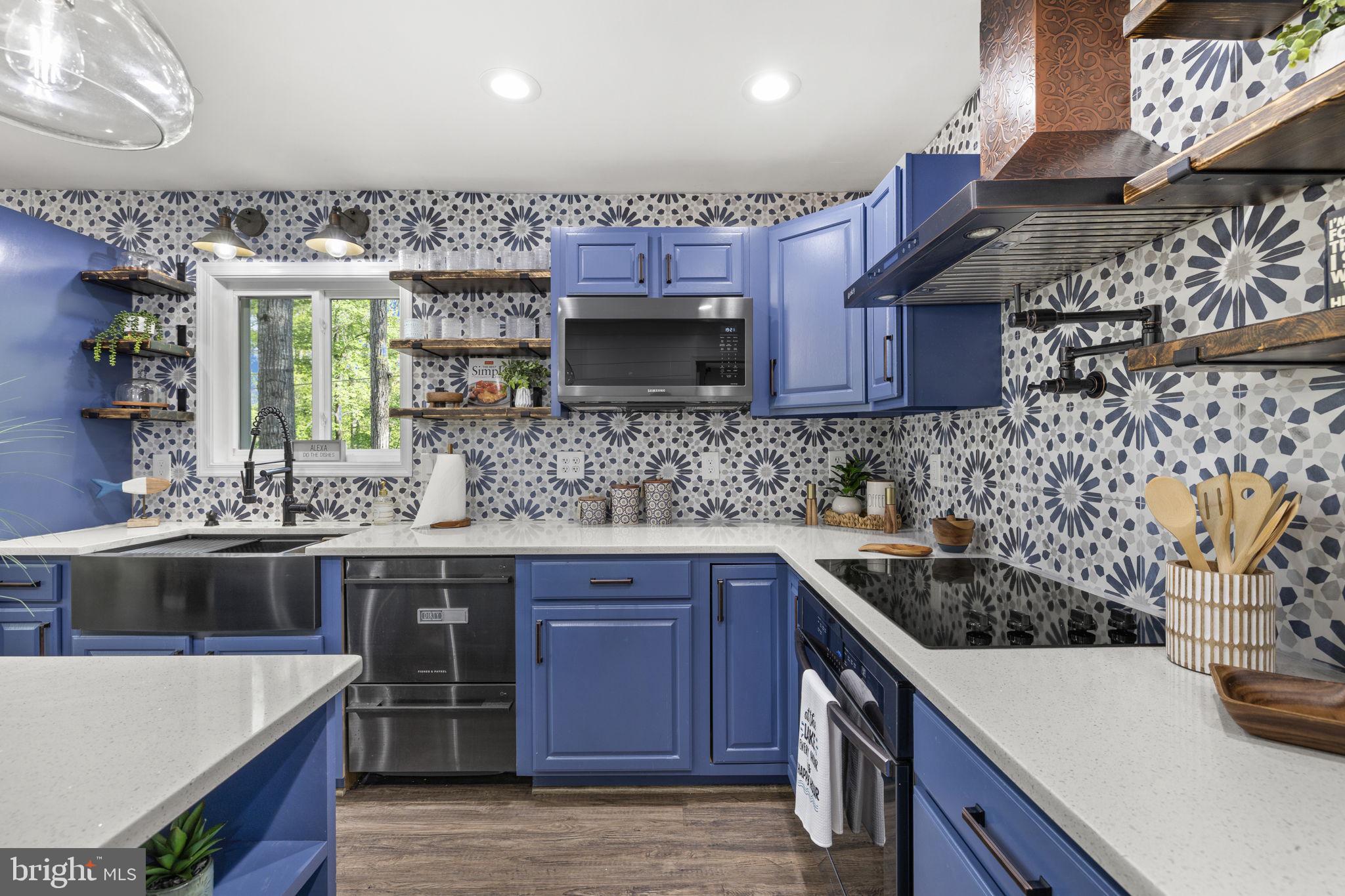 LAKE OF THE WOODS - Residential