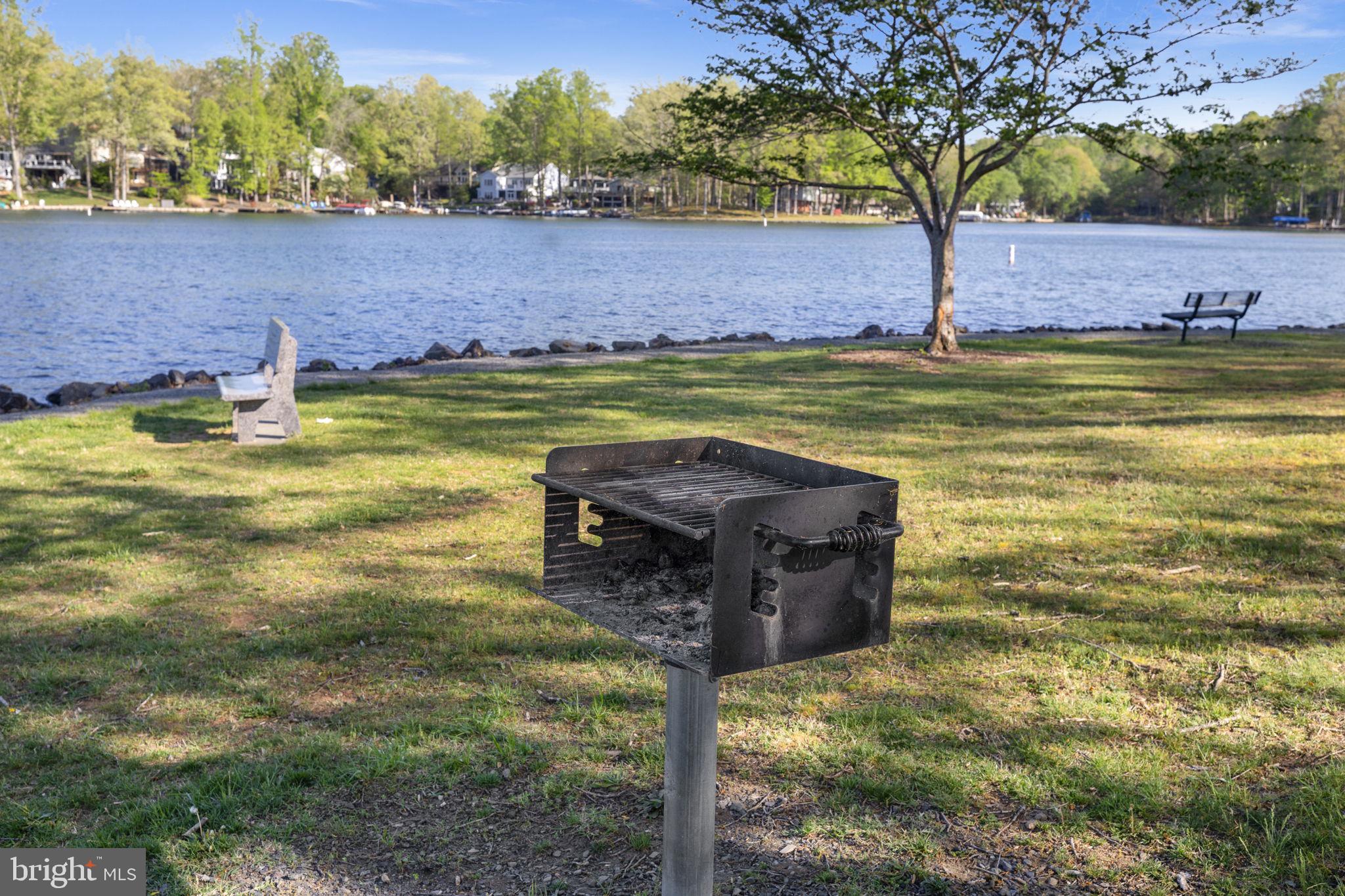 LAKE OF THE WOODS - Residential