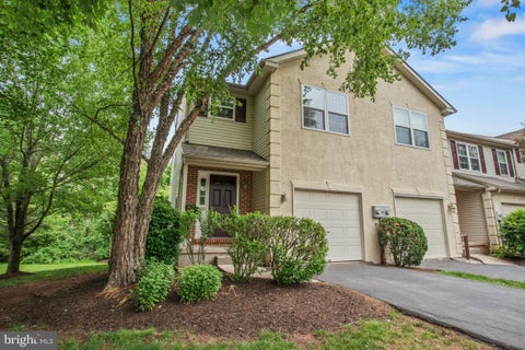 Townhouse For Sale - 133 Vernon Court<br/> LANSDALE, PA 19446