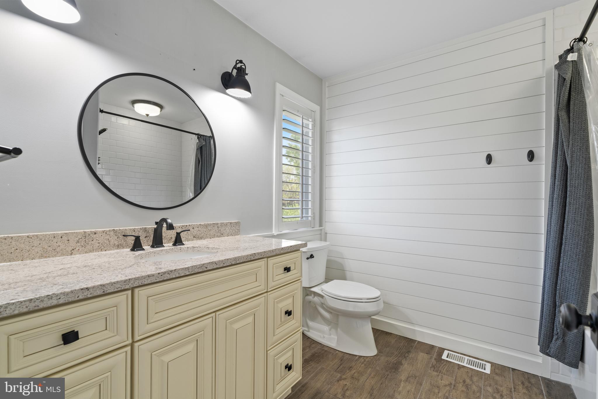 BANBURY CROSSING - Residential