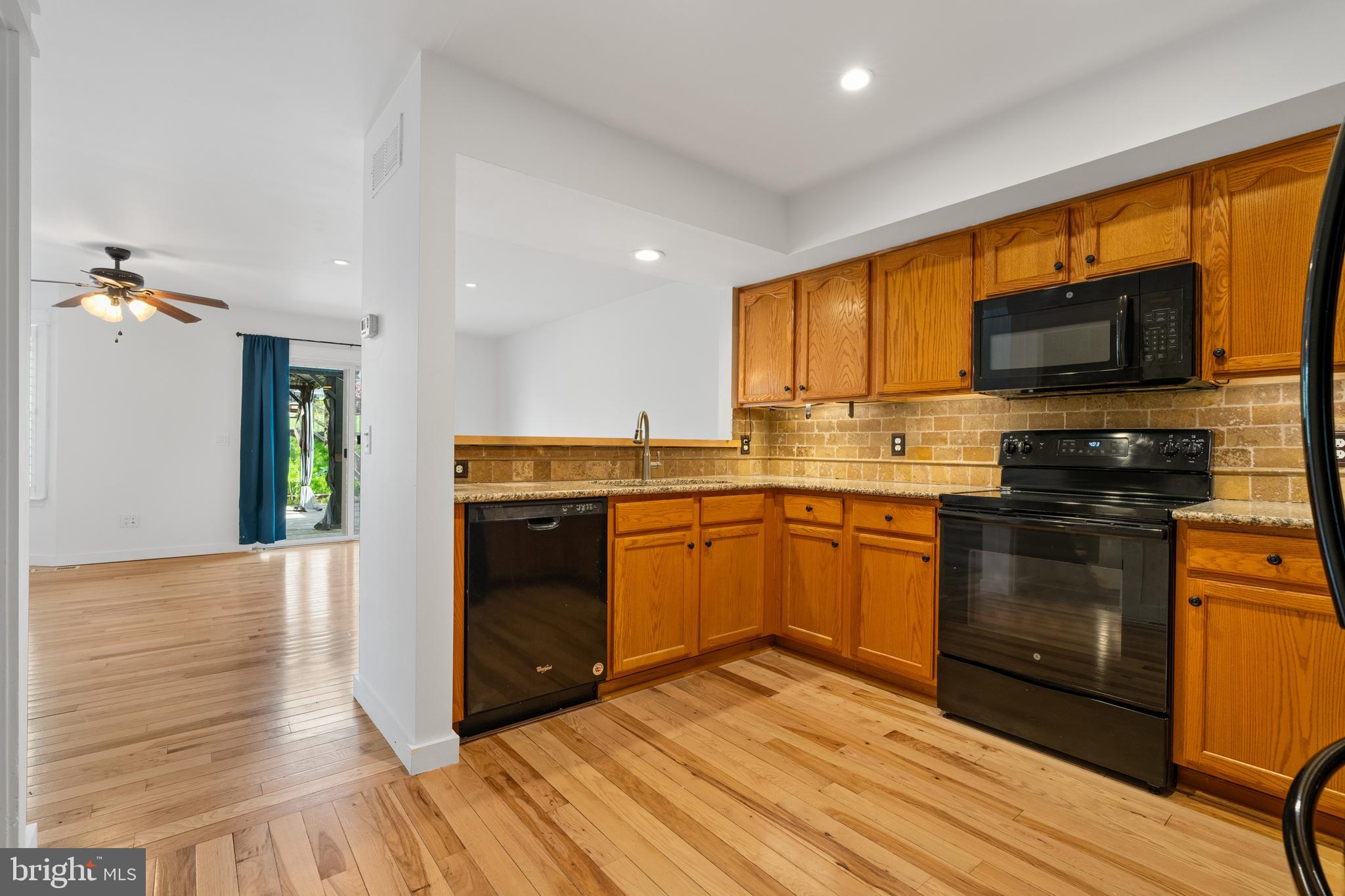 BANBURY CROSSING - Residential