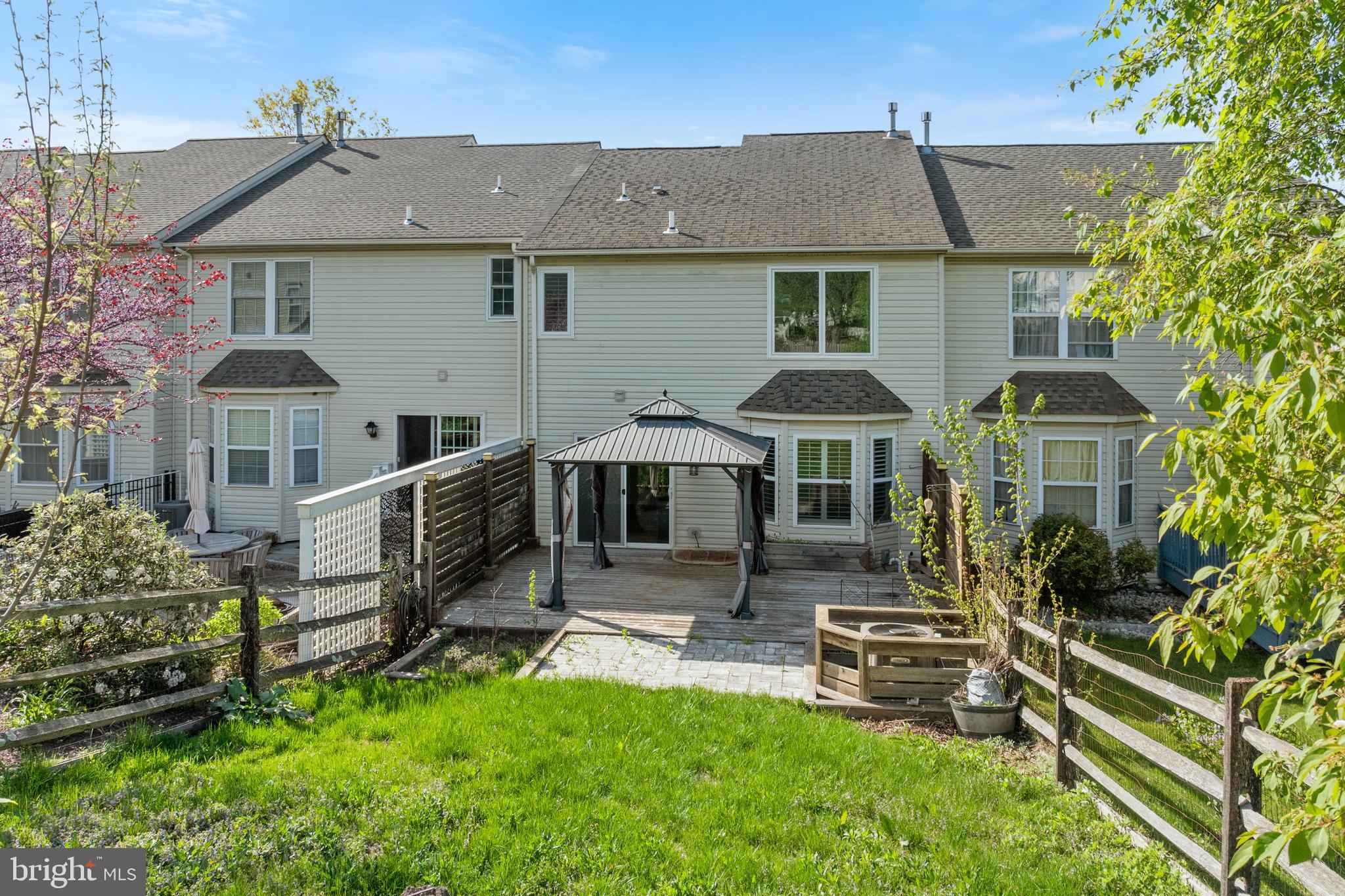 BANBURY CROSSING - Residential