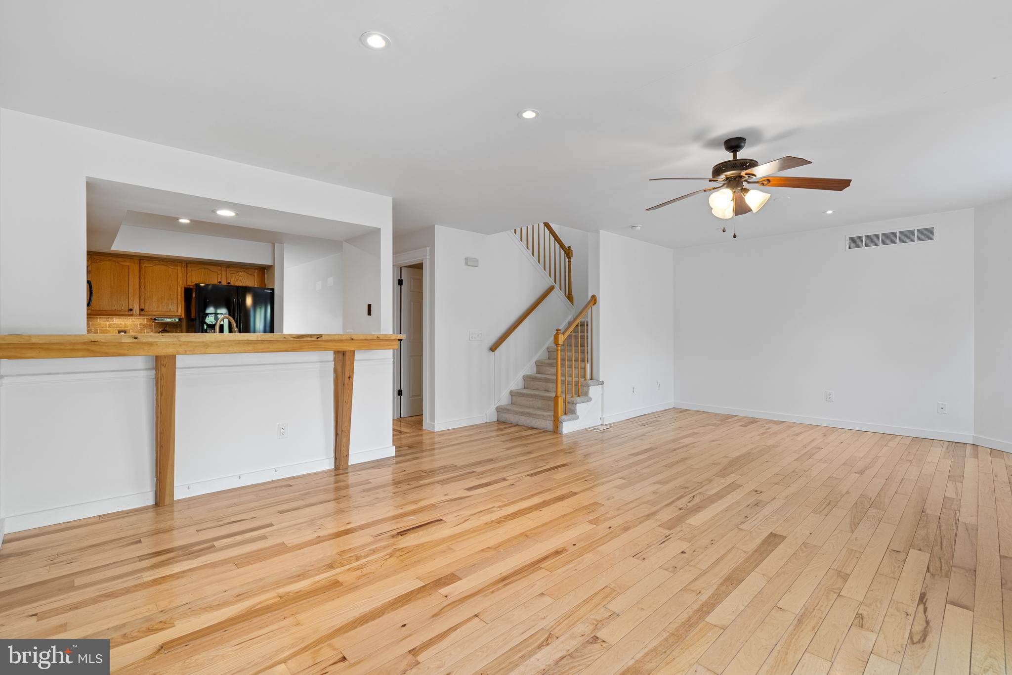 BANBURY CROSSING - Residential