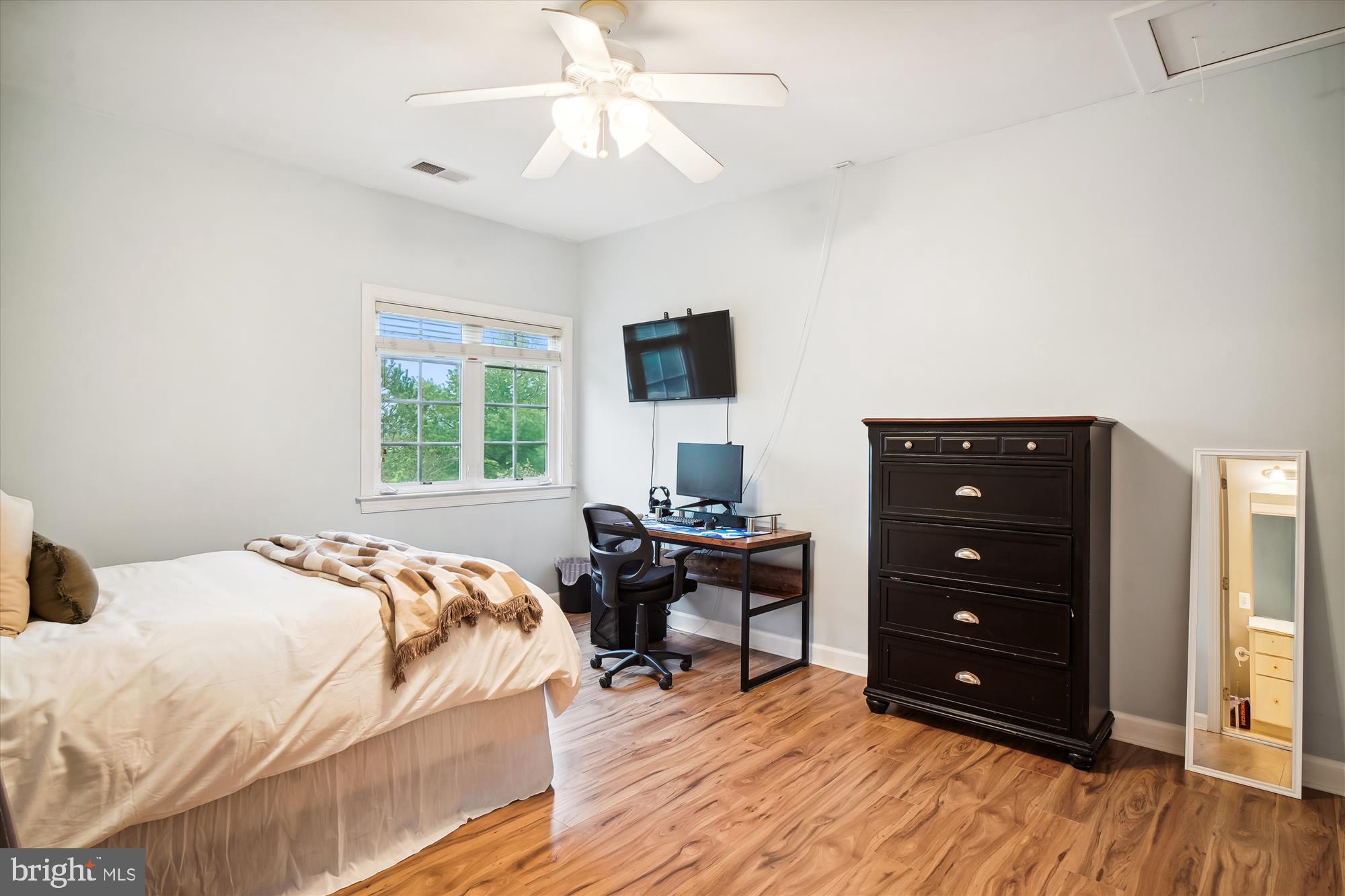 GLENBROOK - Residential